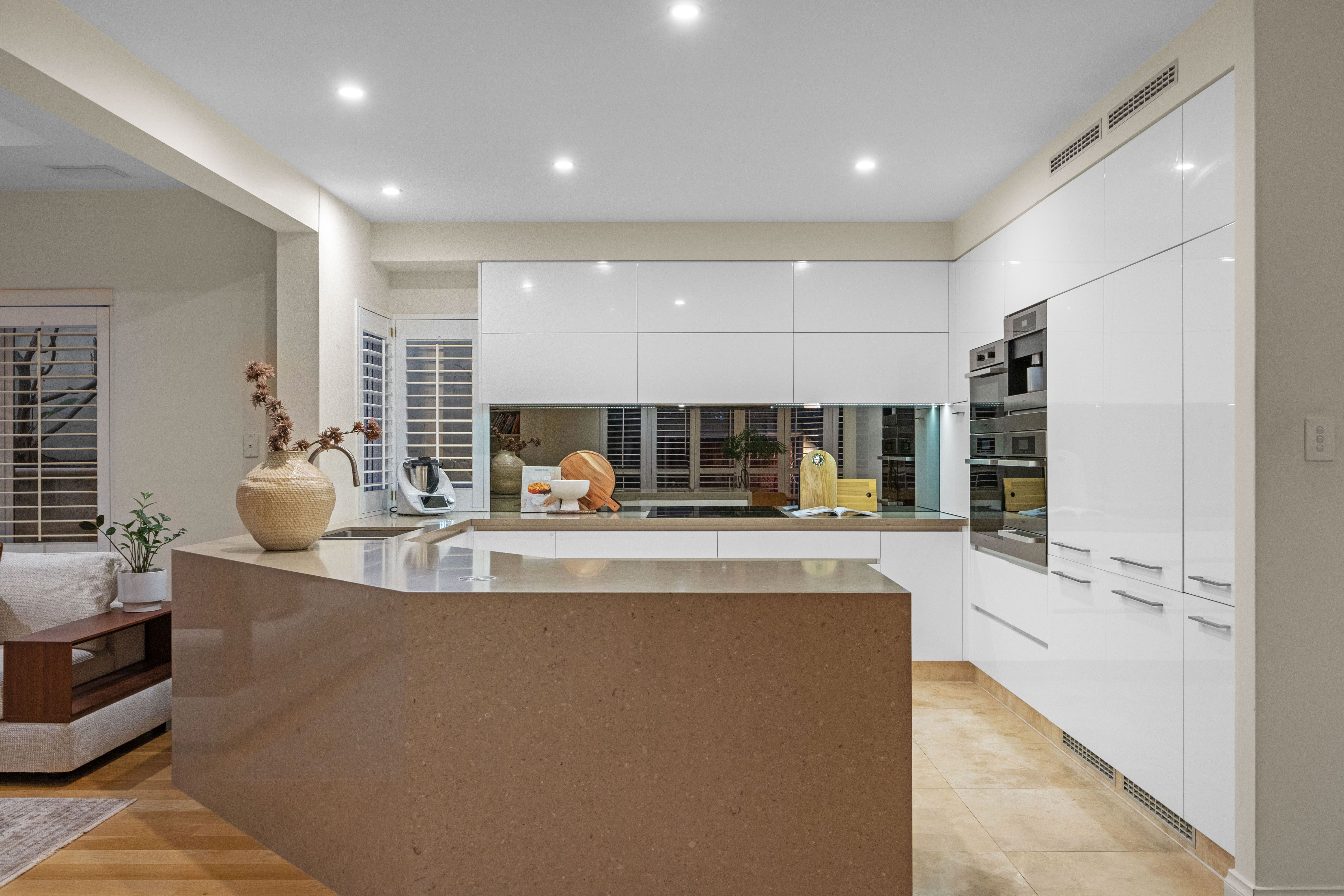 7 Swansea Street — photo 10 of 27