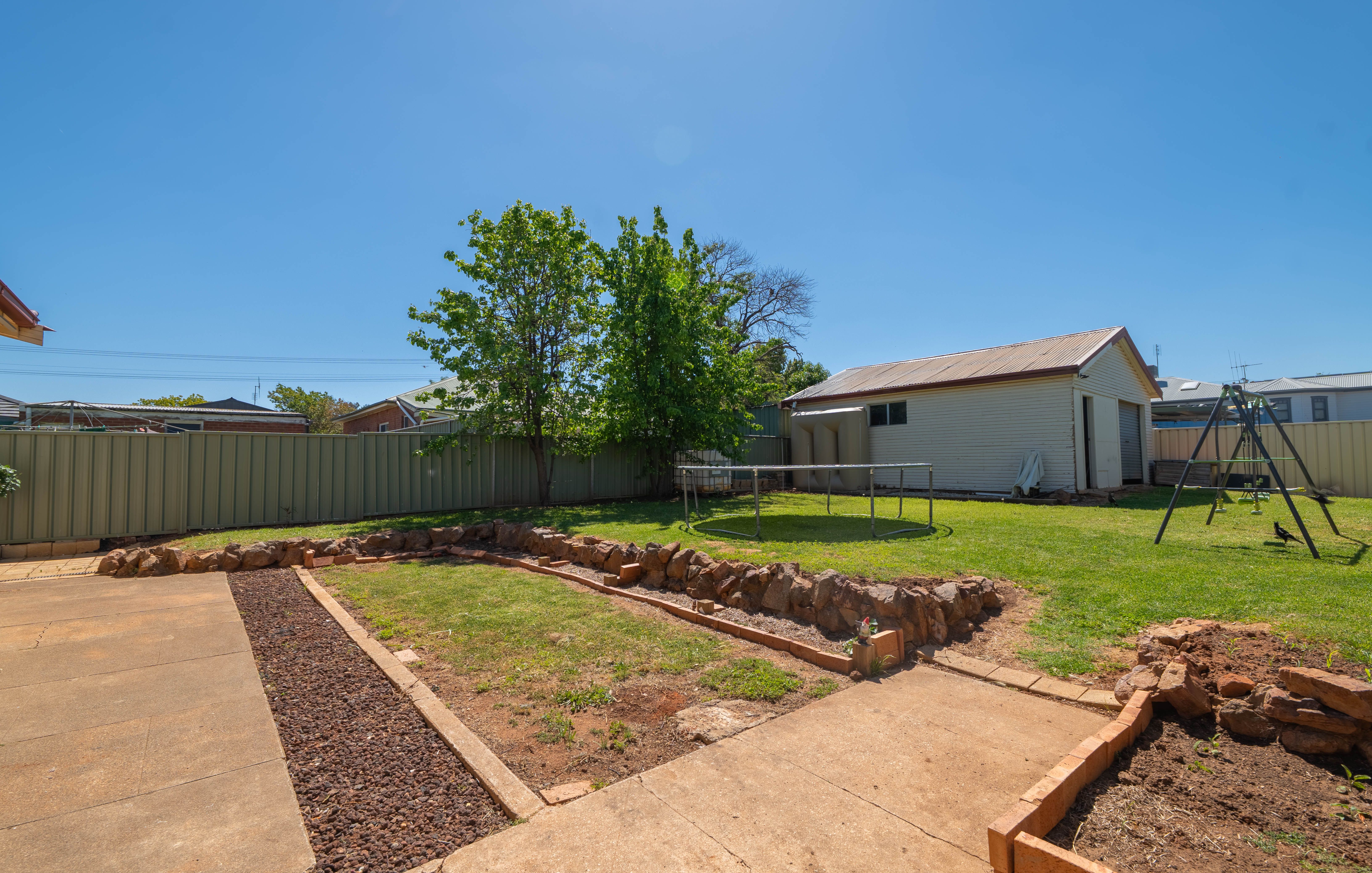 46 Cecile Street — photo 11 of 12