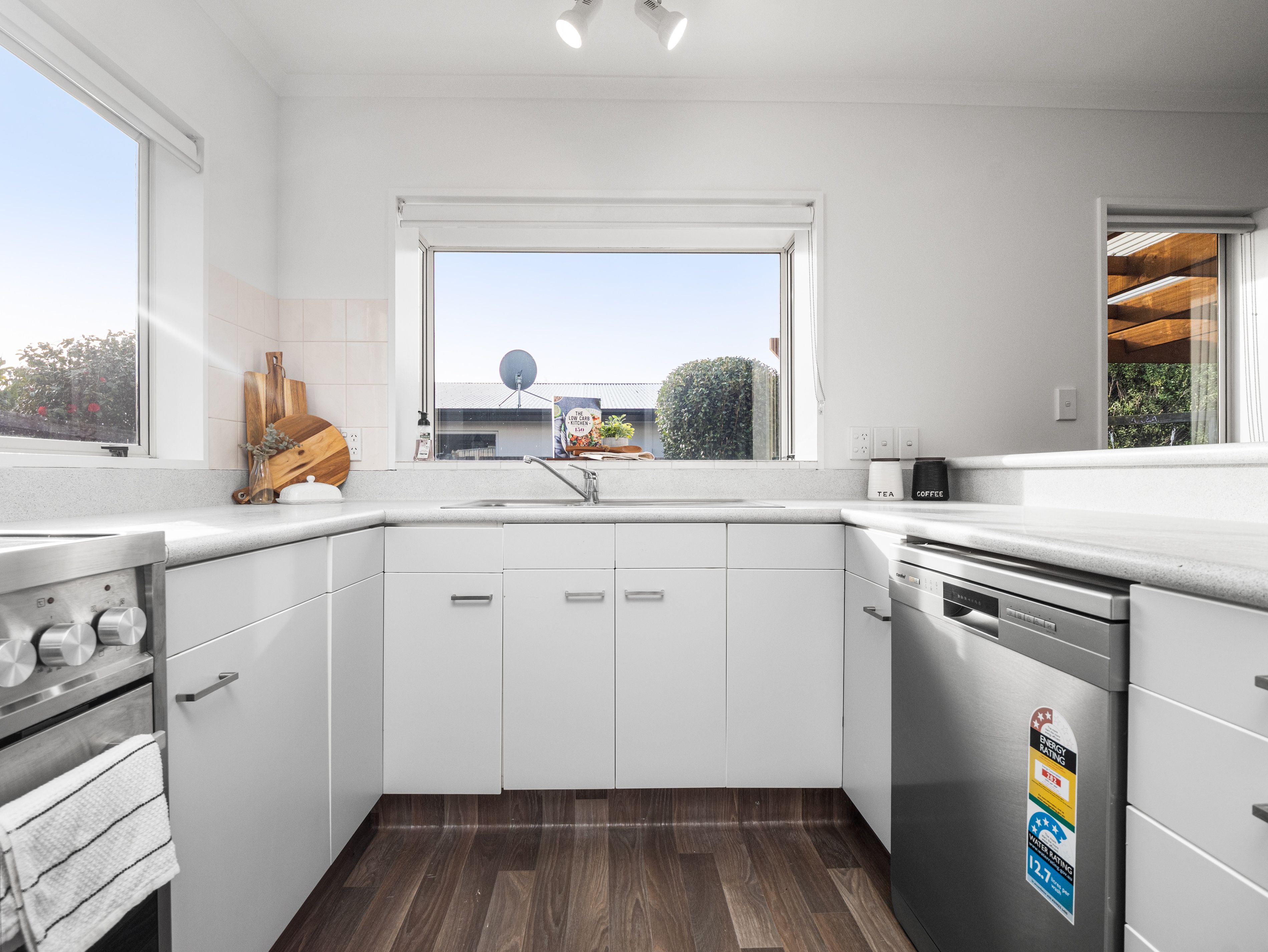 1/3 Clonbracken Lane, Heathcote Valley, Christchurch City
