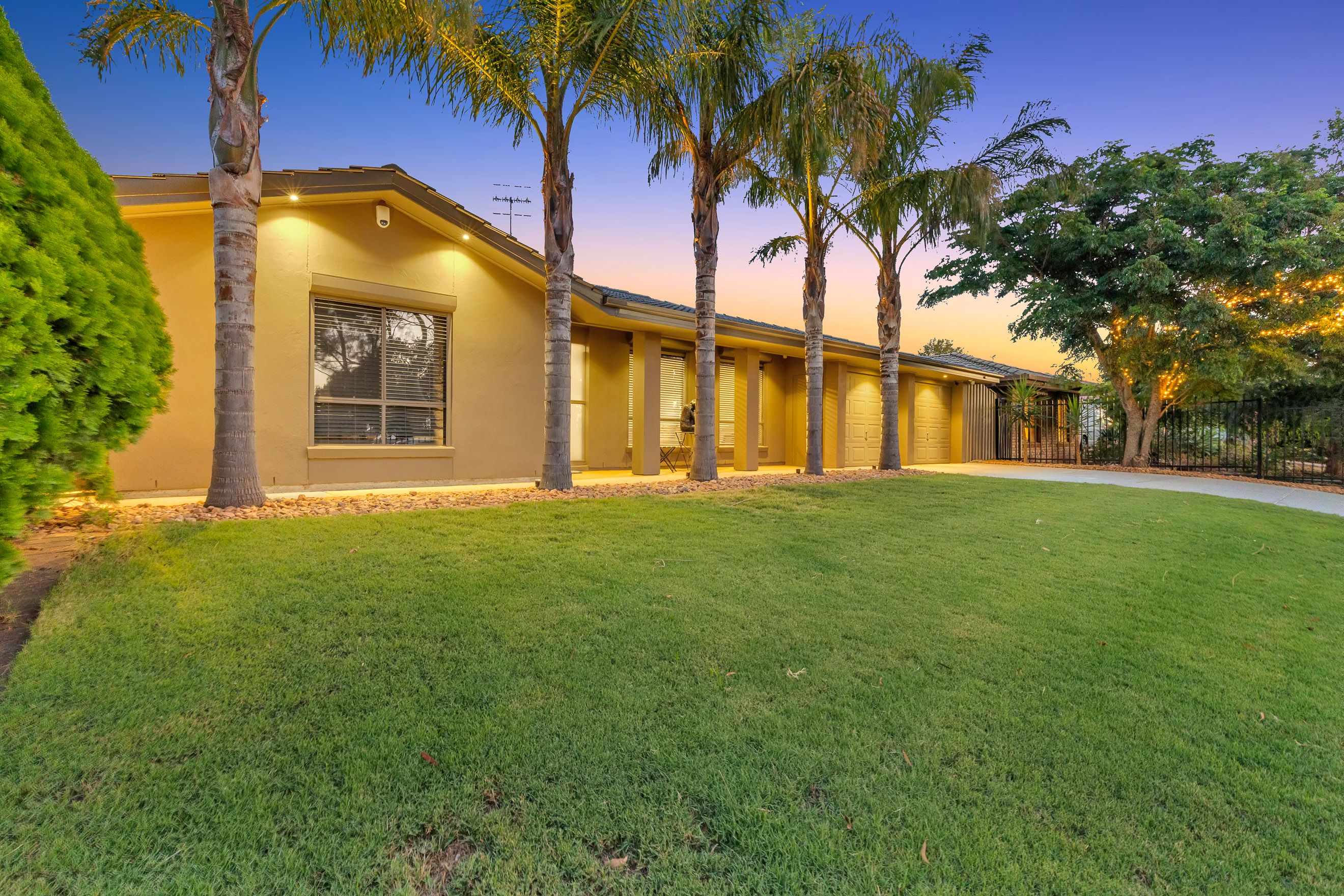 33 Tareena Street, Craigmore, SA 5114