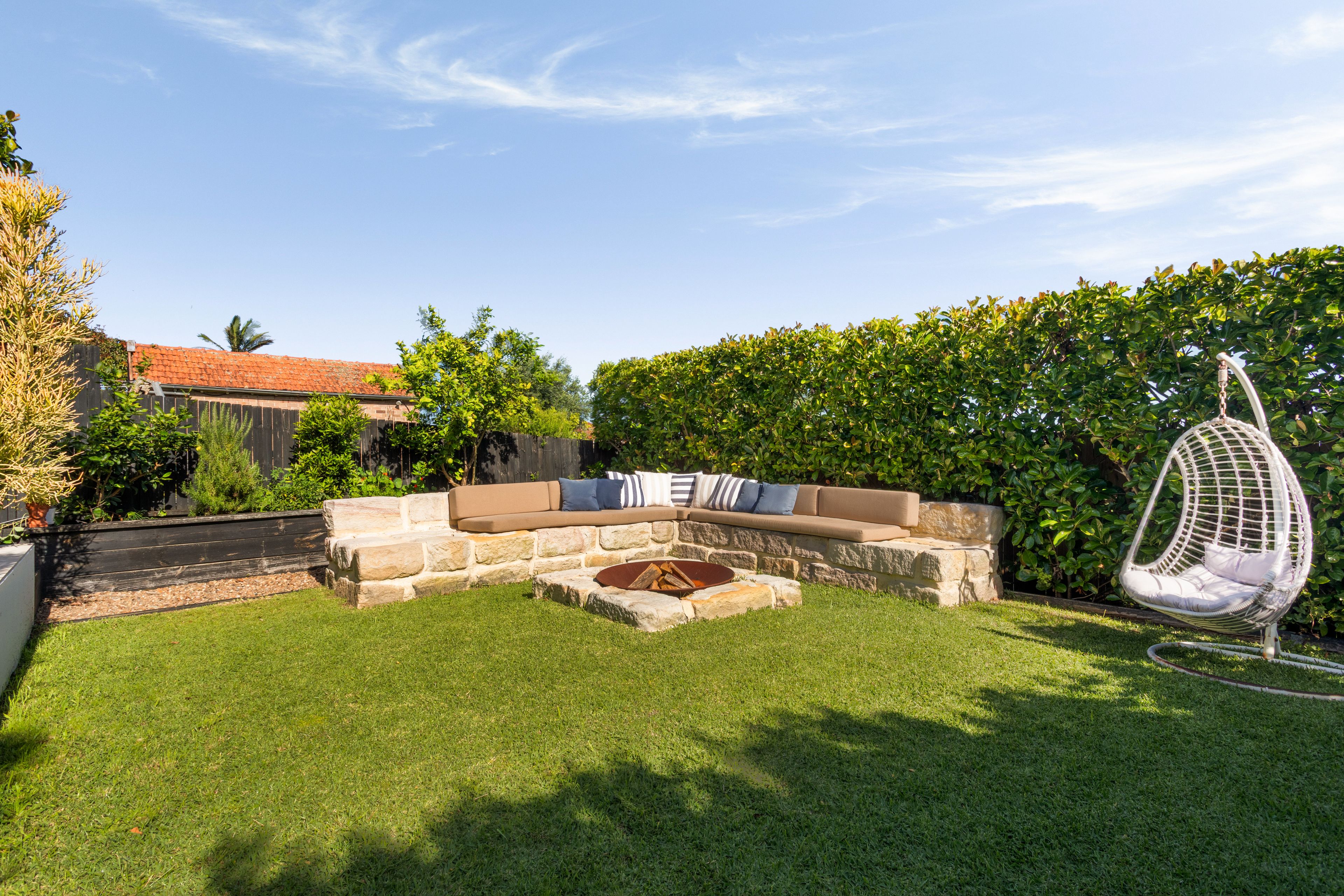 33 Wallace Street — photo 8 of 17