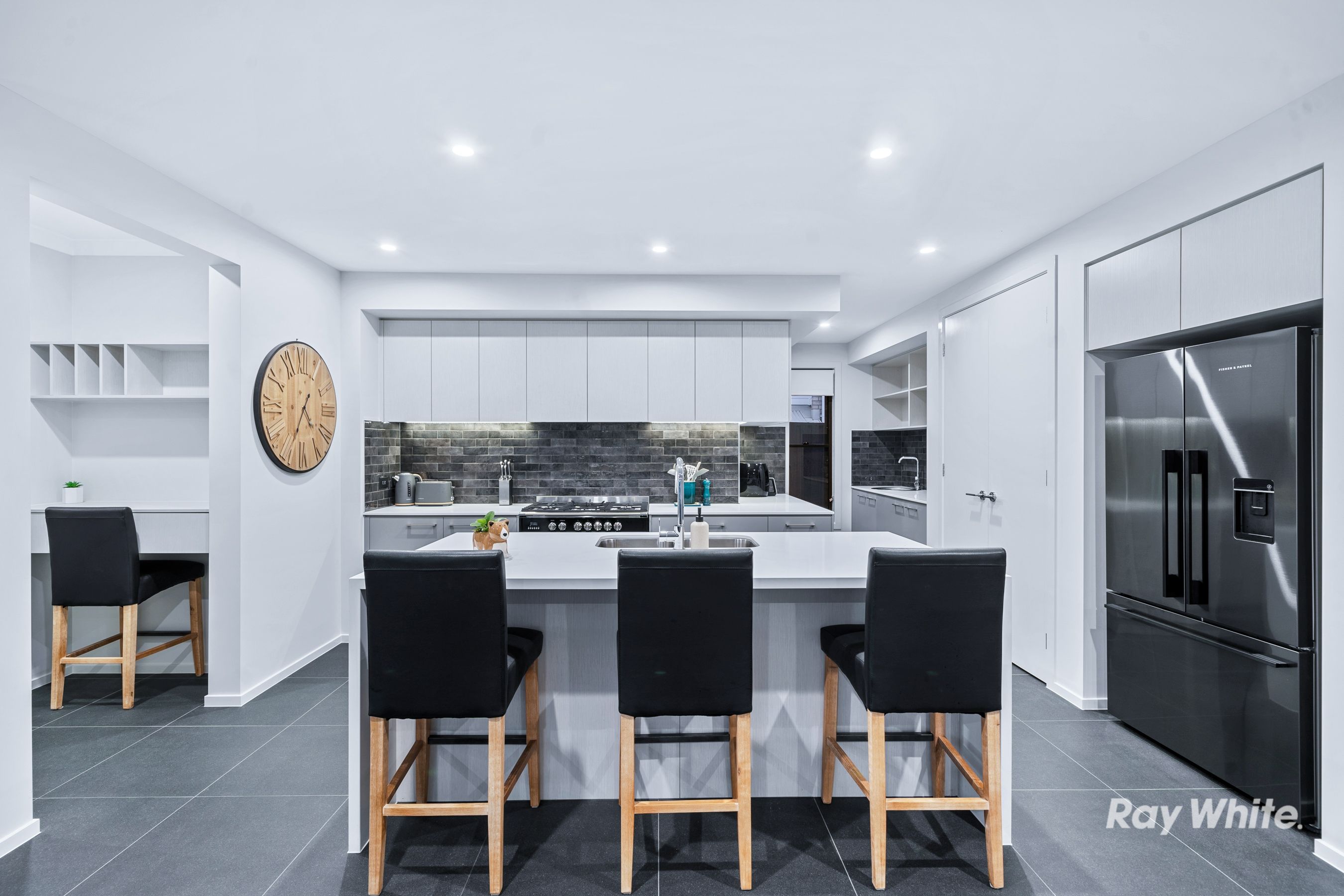 19 Kakadu Street, Greenbank, QLD 4124