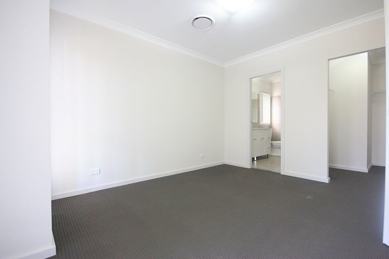 14 Denton Road, Spring Farm, NSW 2570