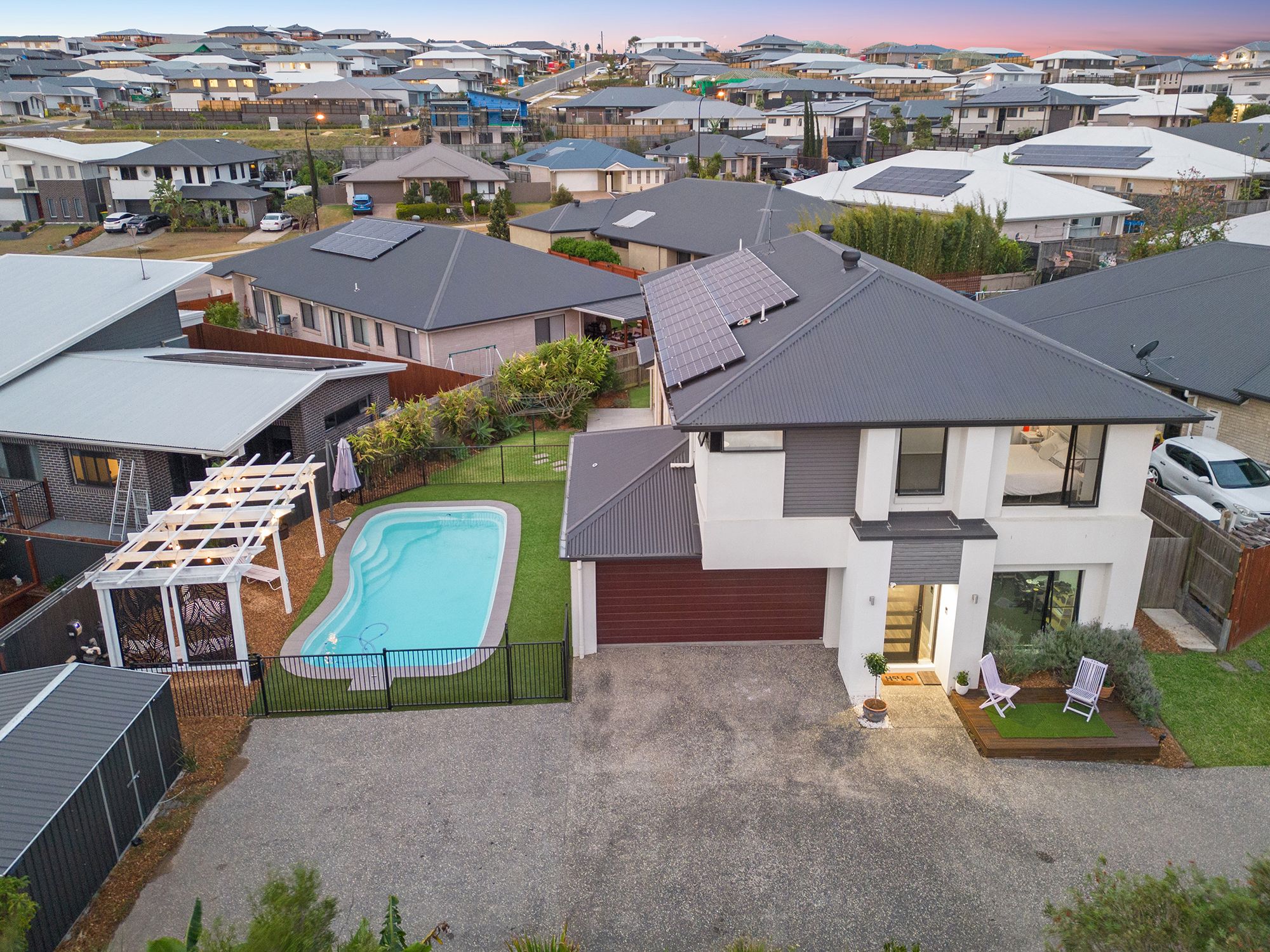 19 Mapleton Street, South Ripley, QLD 4306