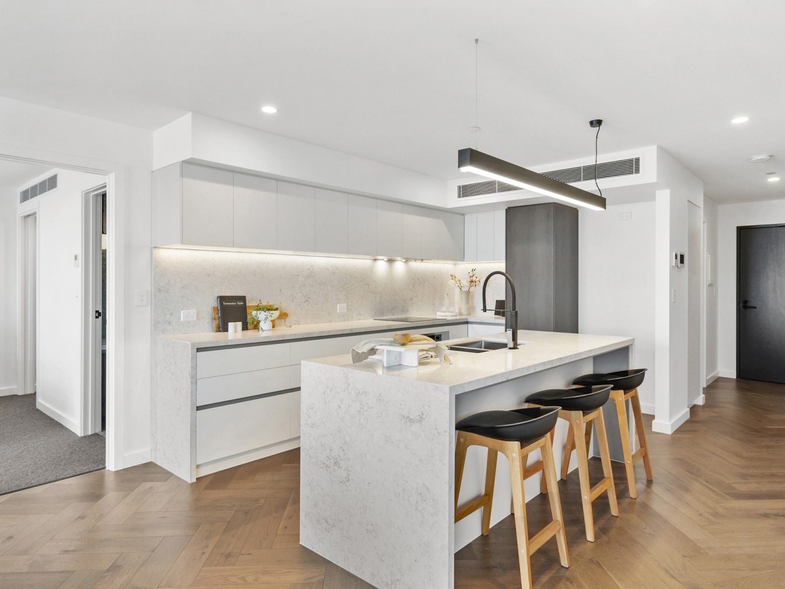 608/62 Patrick Street — photo 5 of 30