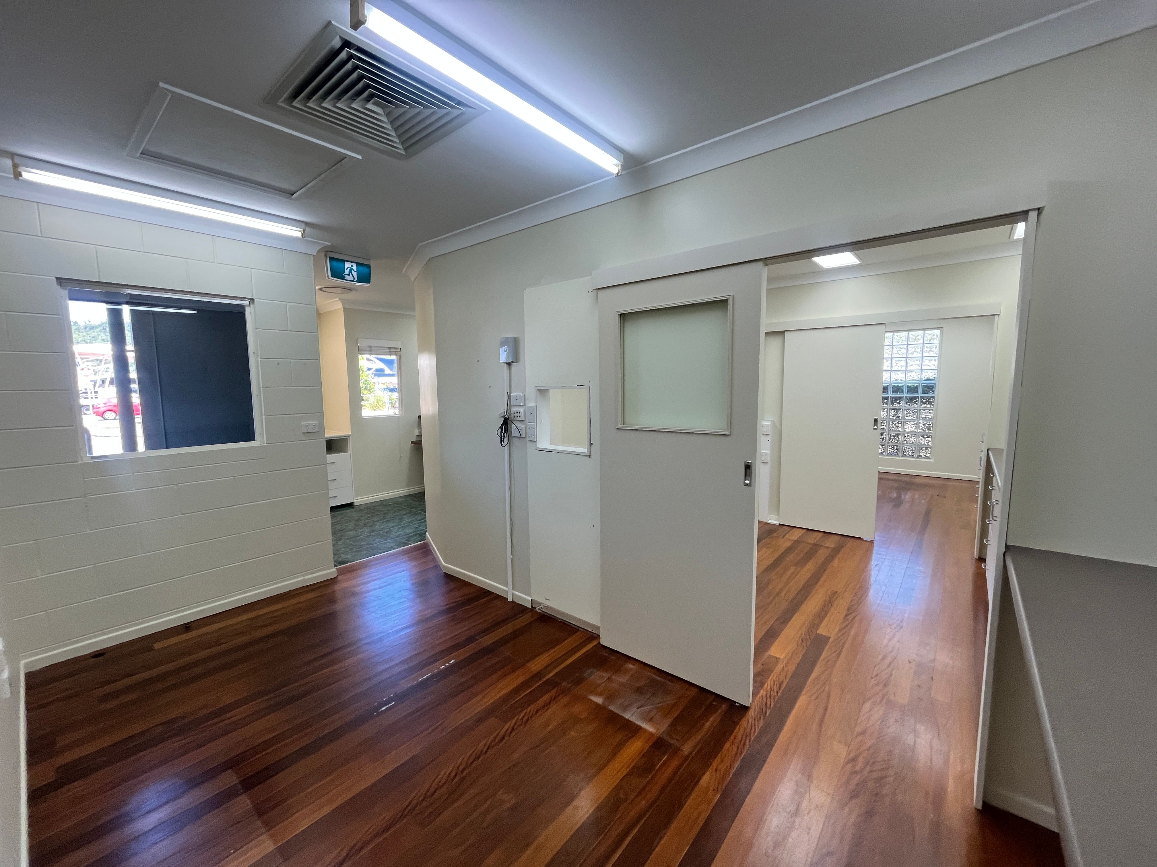 1/4 Island Drive, Cannonvale, QLD 4802