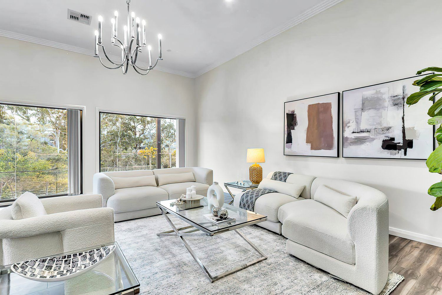 8 Folsom Crescent — photo 3 of 10