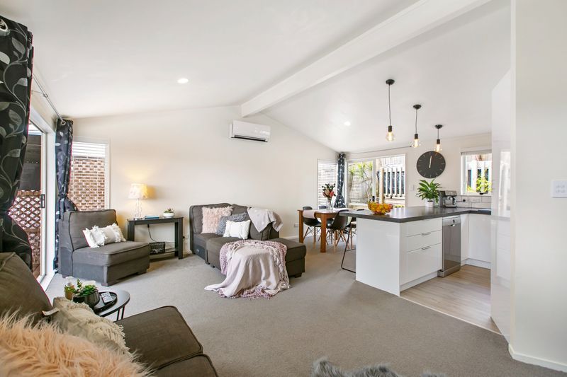 1/111 Manuka Road, Glenfield, North Shore City