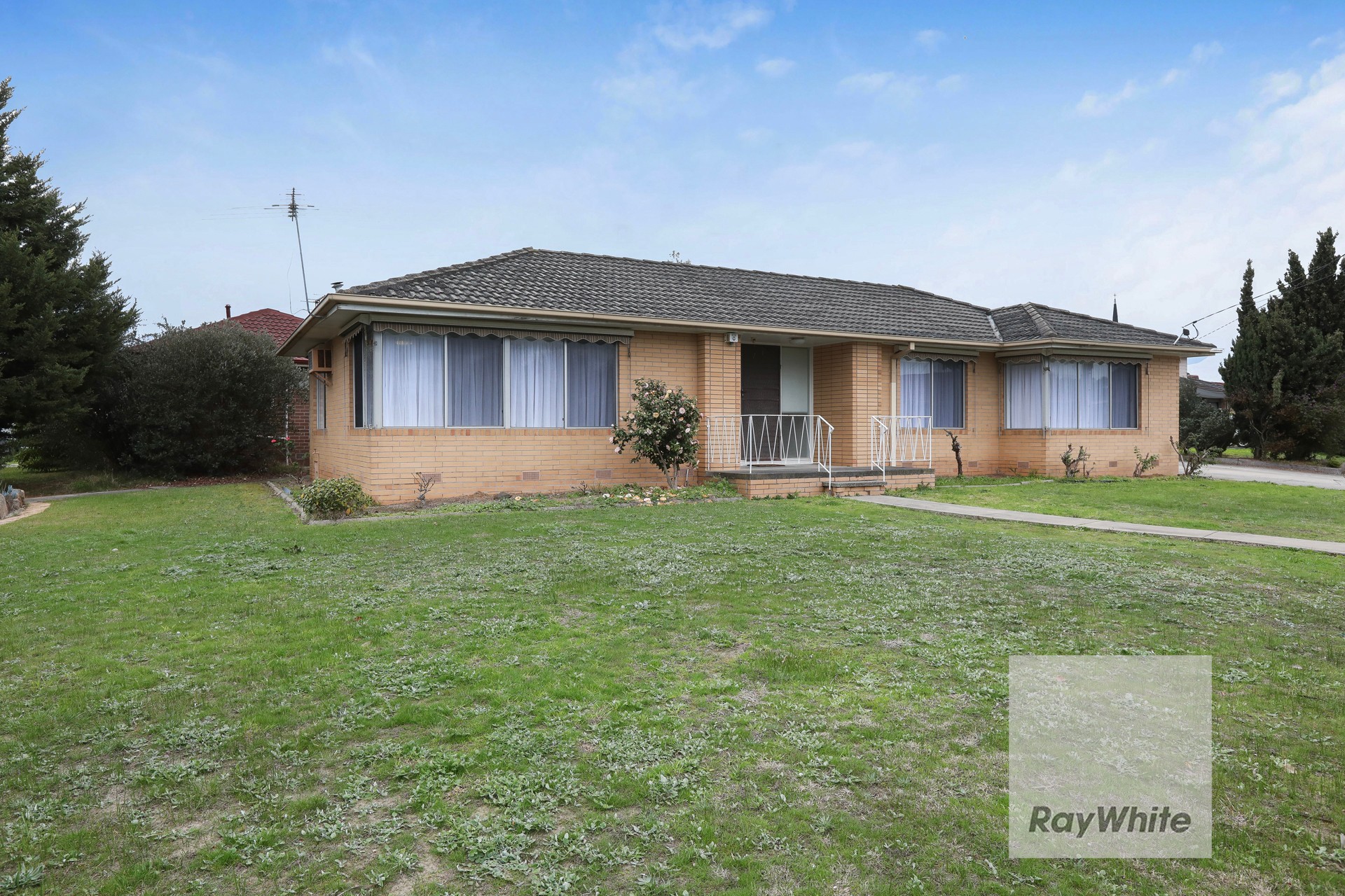 23 Burnleigh Drive, Gladstone Park, VIC 3043