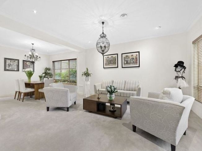 2 Margaret Gray Close, Glen Waverley, VIC 3150