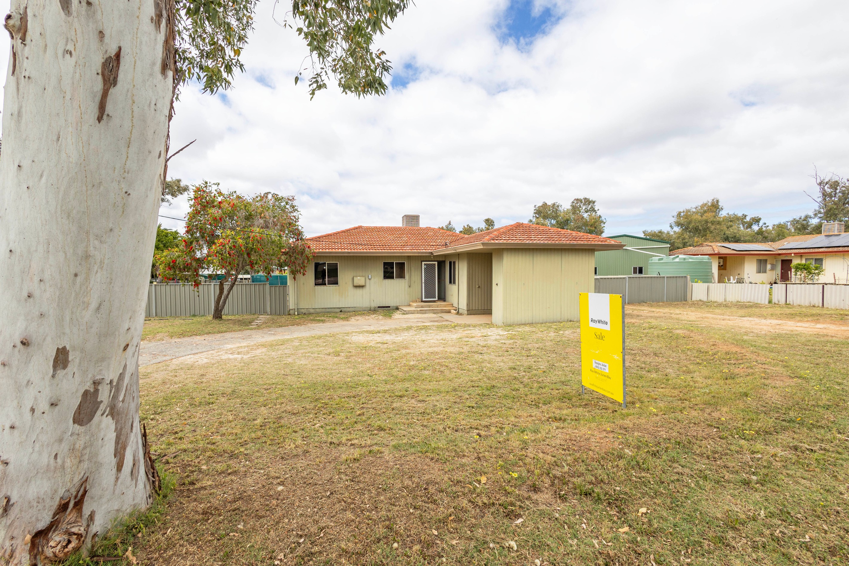 6 McGowan Place, Eneabba, WA 6518