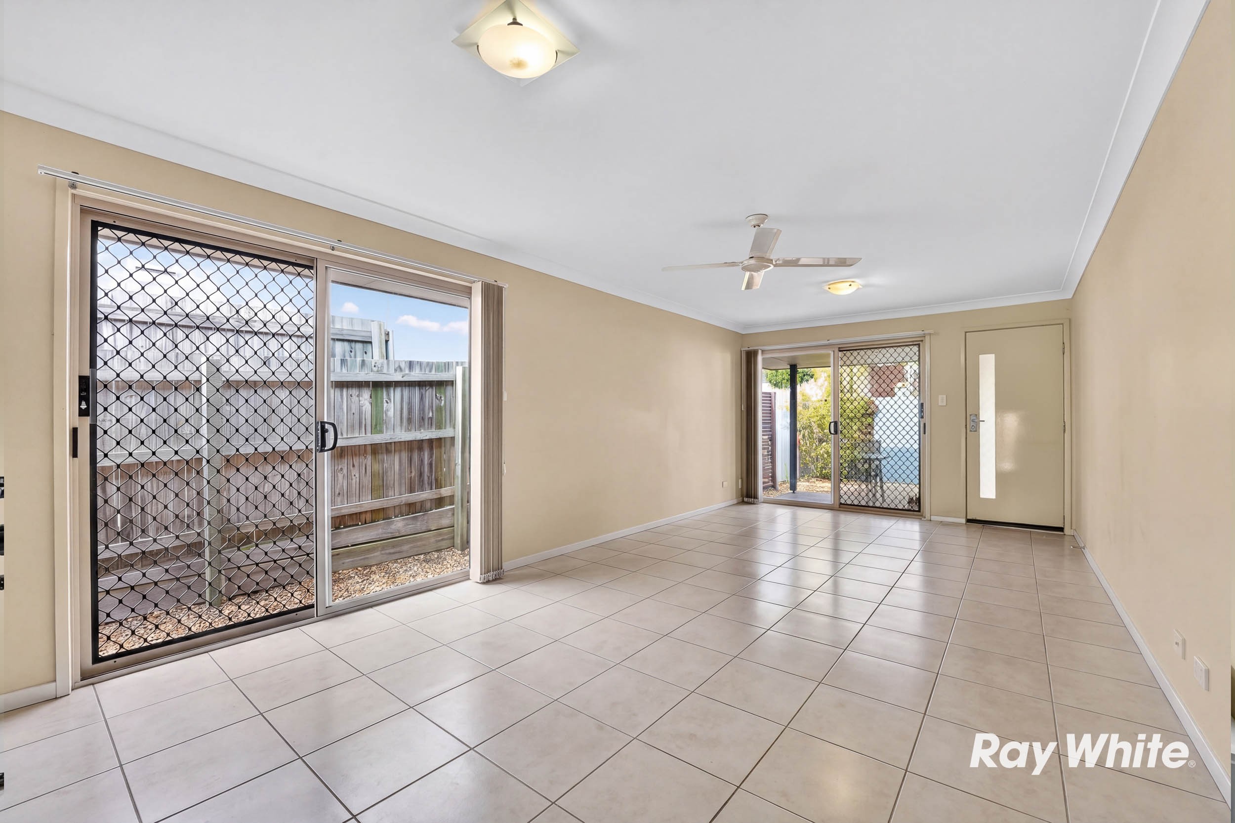 20 Yellowstone Way, Springfield Lakes, QLD 4300