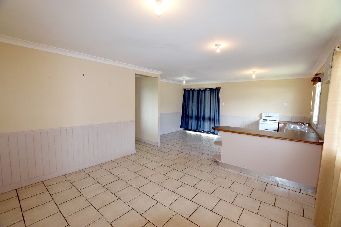 18 Ferguson Crescent, West Gladstone, QLD 4680