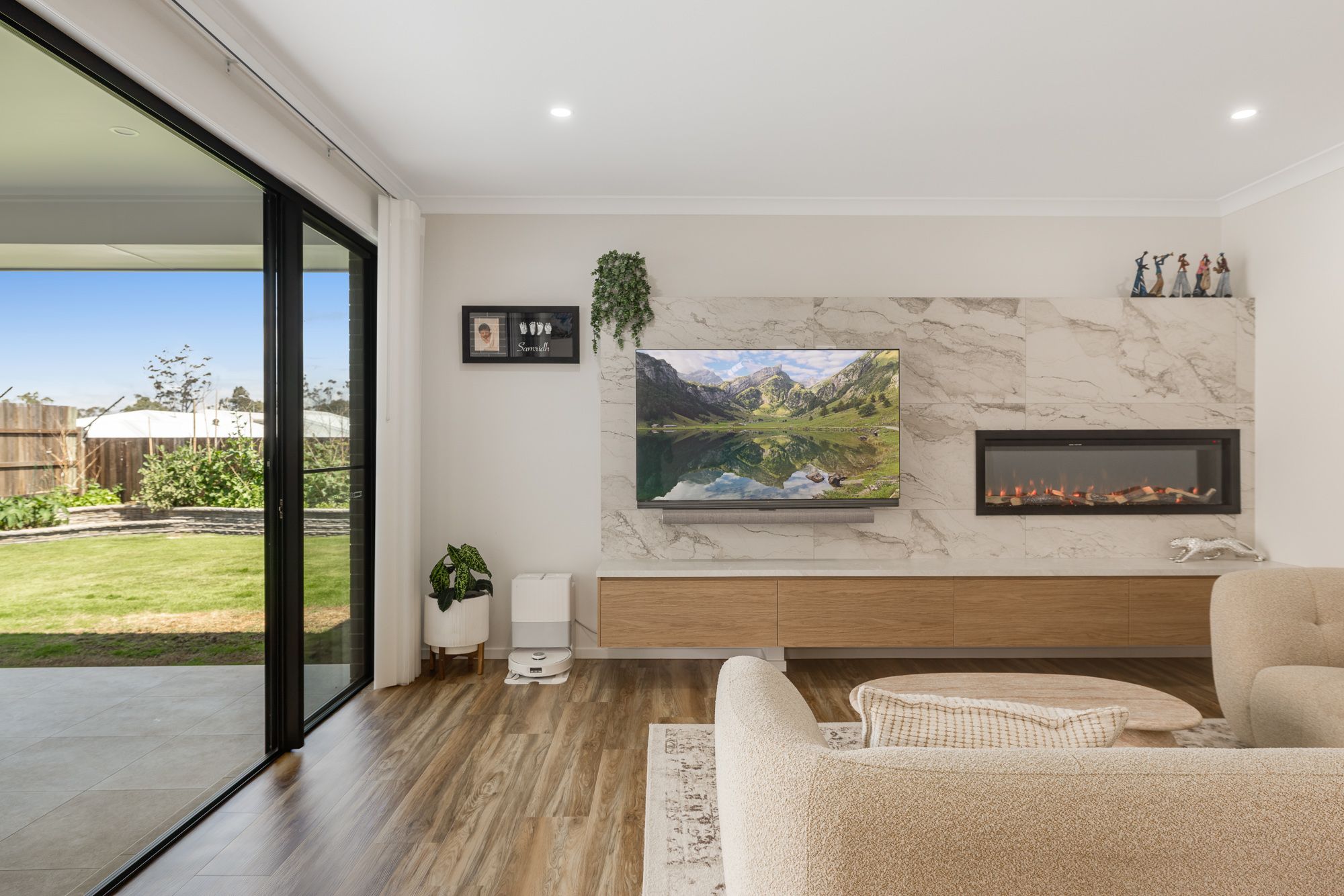 7 Mcewan Crescent — photo 17 of 21