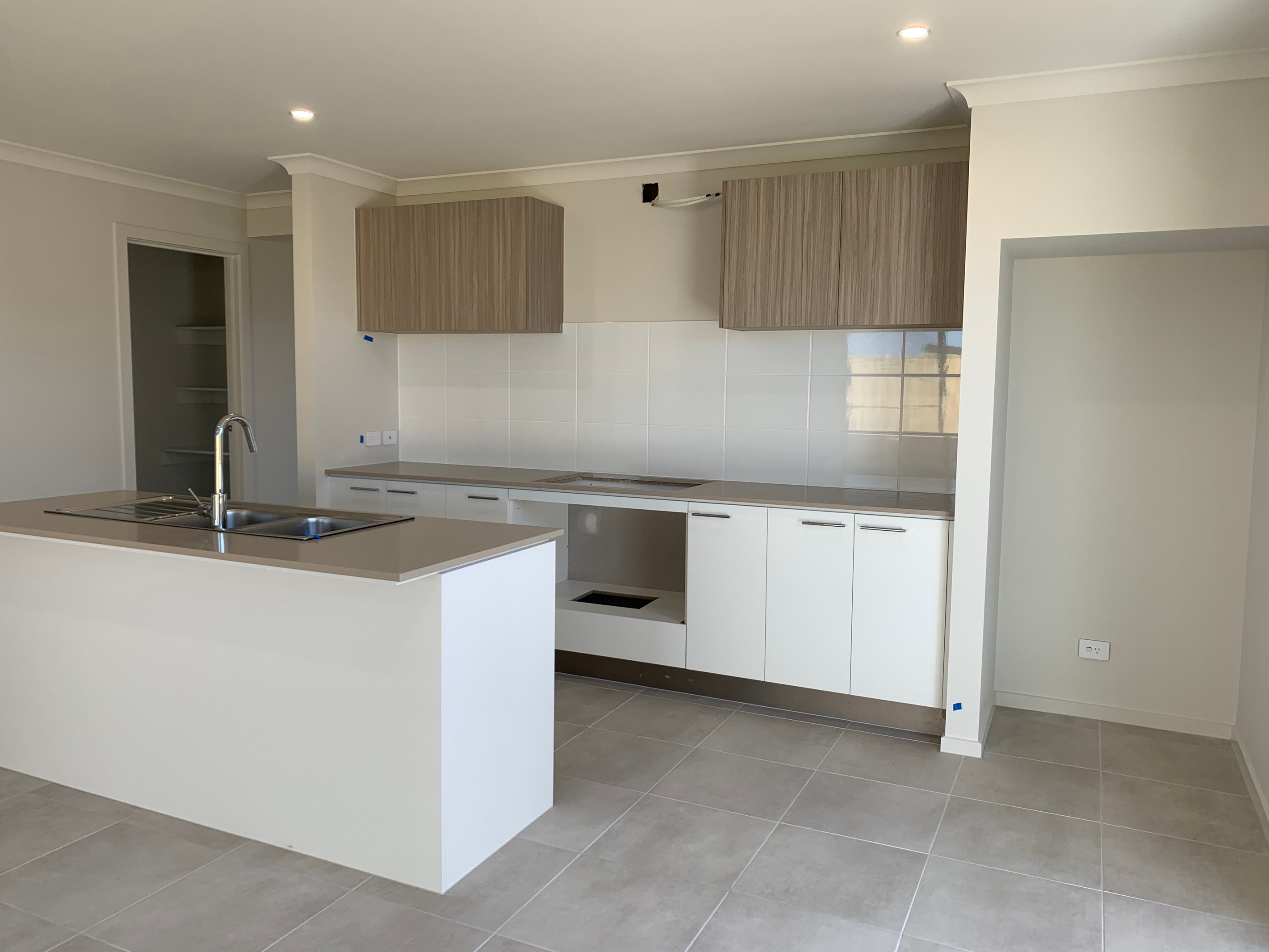 3 Midfield Way, Clyde, VIC 3978