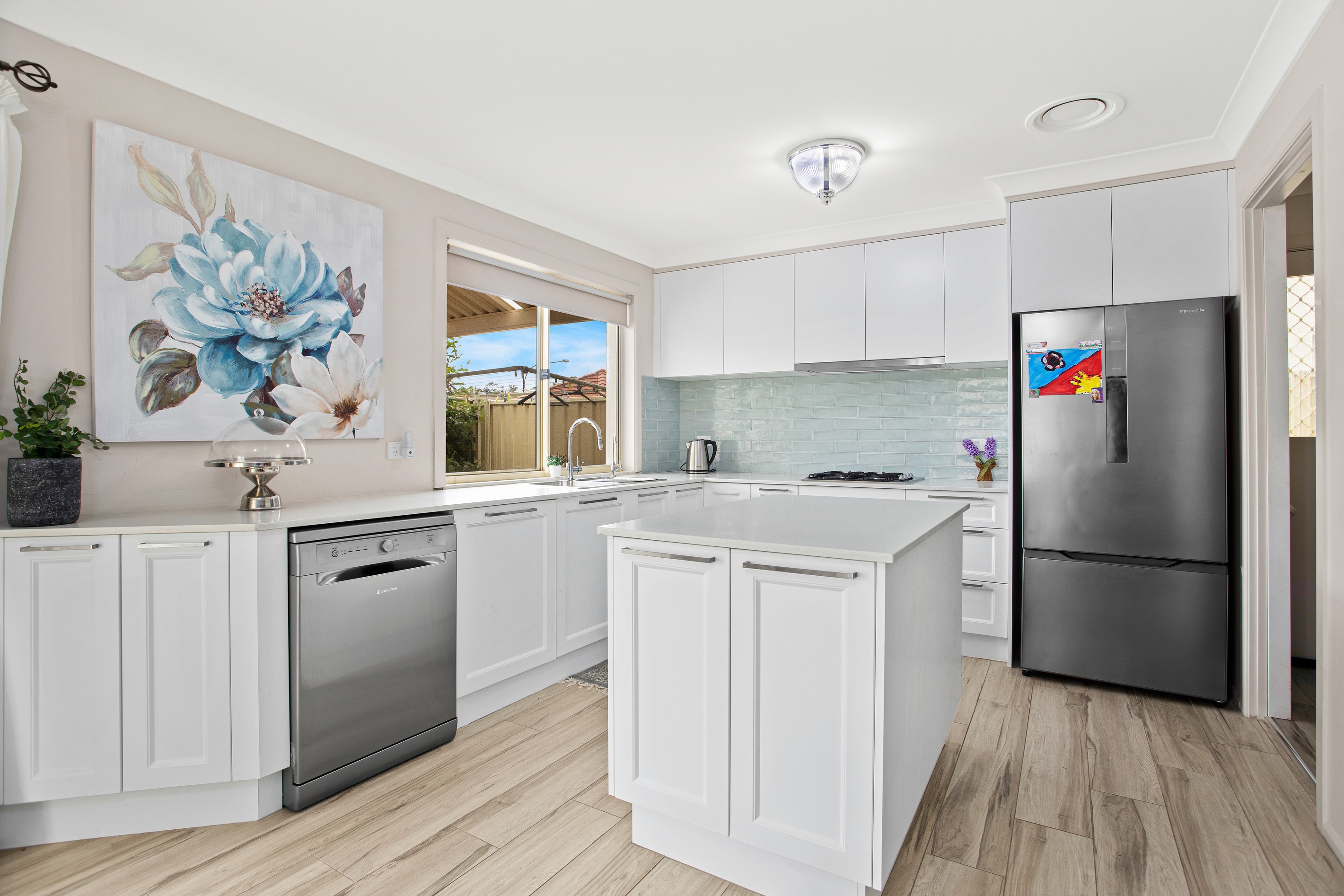 15 Munmorah Circuit, Flinders, NSW 2529