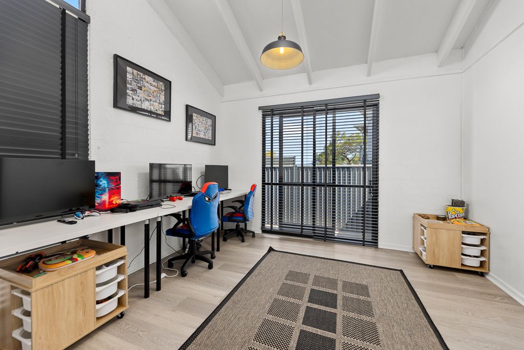 107 Kennedy Street — photo 10 of 24