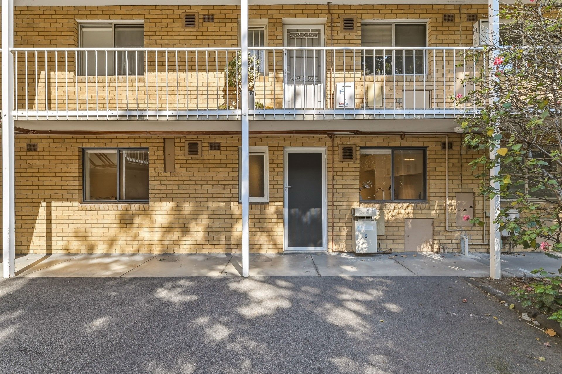 2/147 Curzon Street — photo 10 of 15