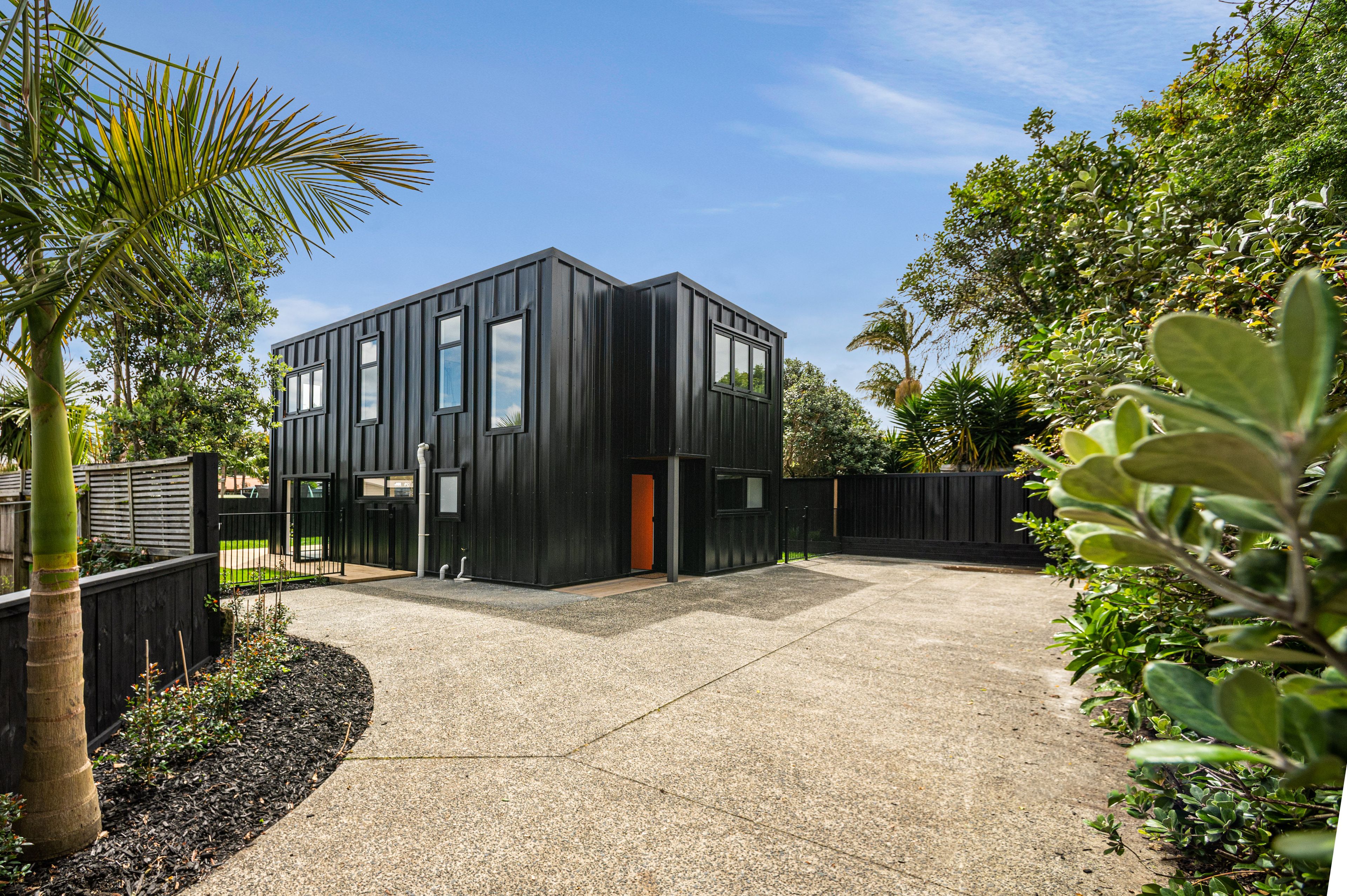 2/111 Taikata Road, Te Atatu Peninsula, Waitakere City