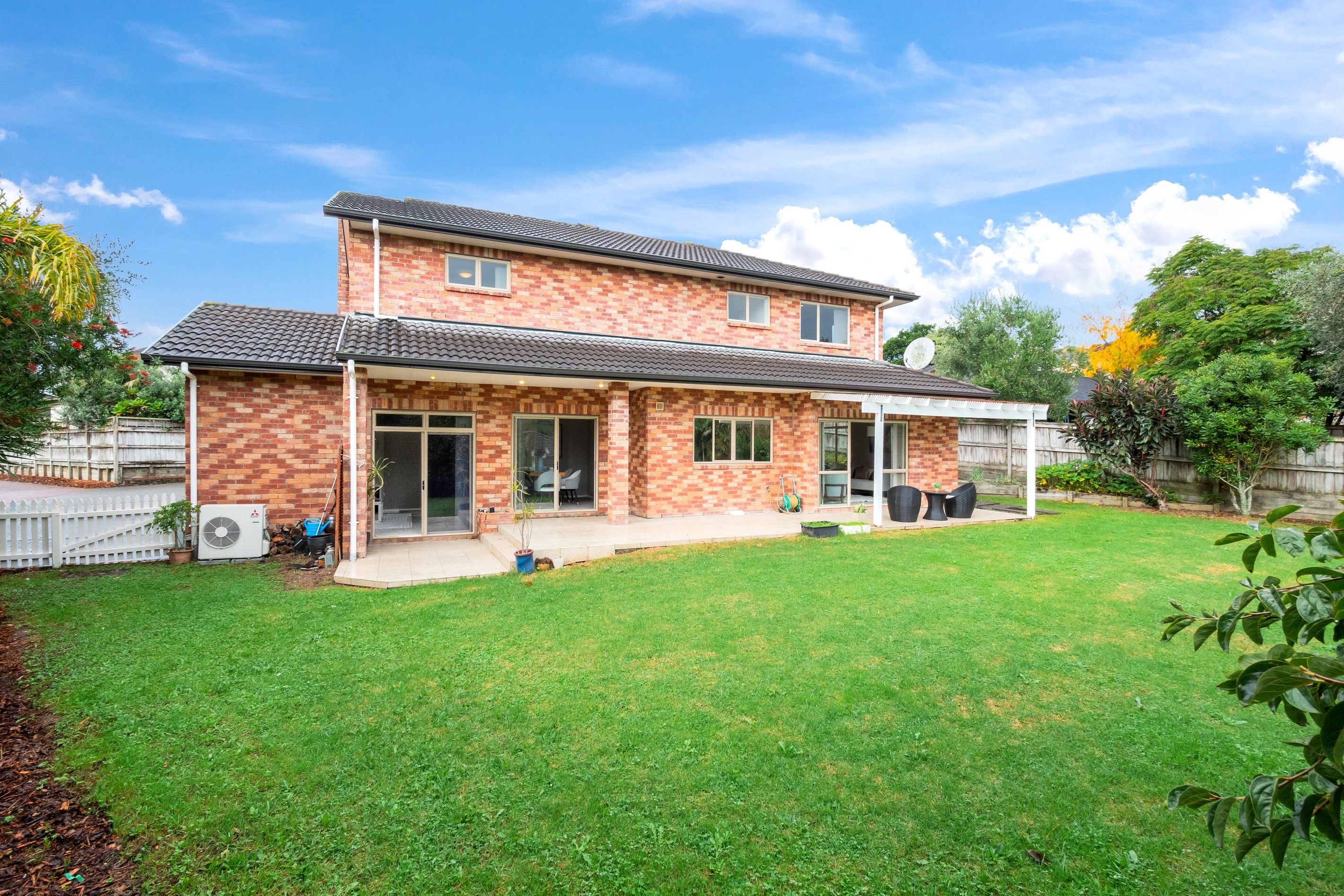 13 Scarlet Oak Drive, Albany, North Shore City