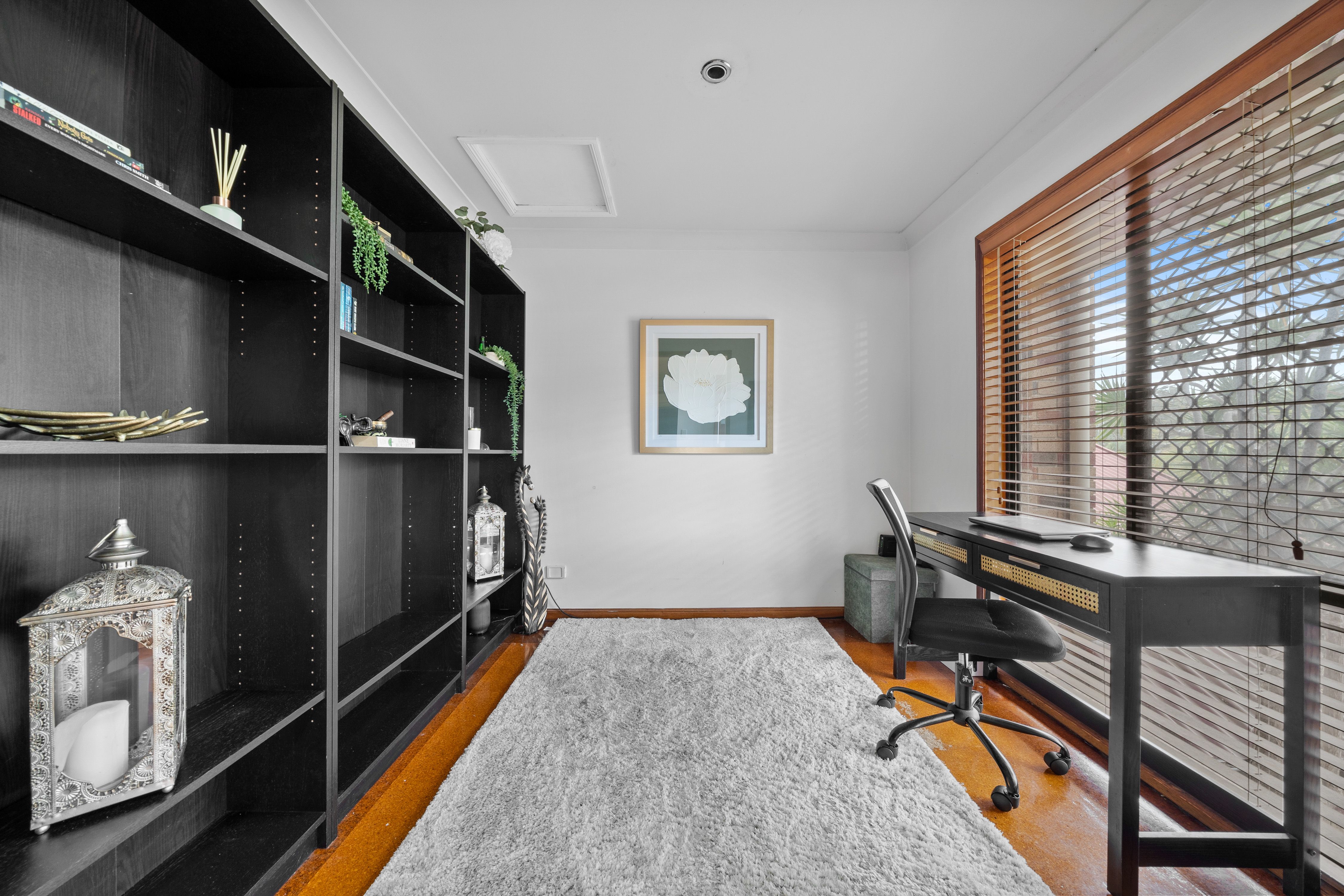 7 Mahogany Court — photo 3 of 29
