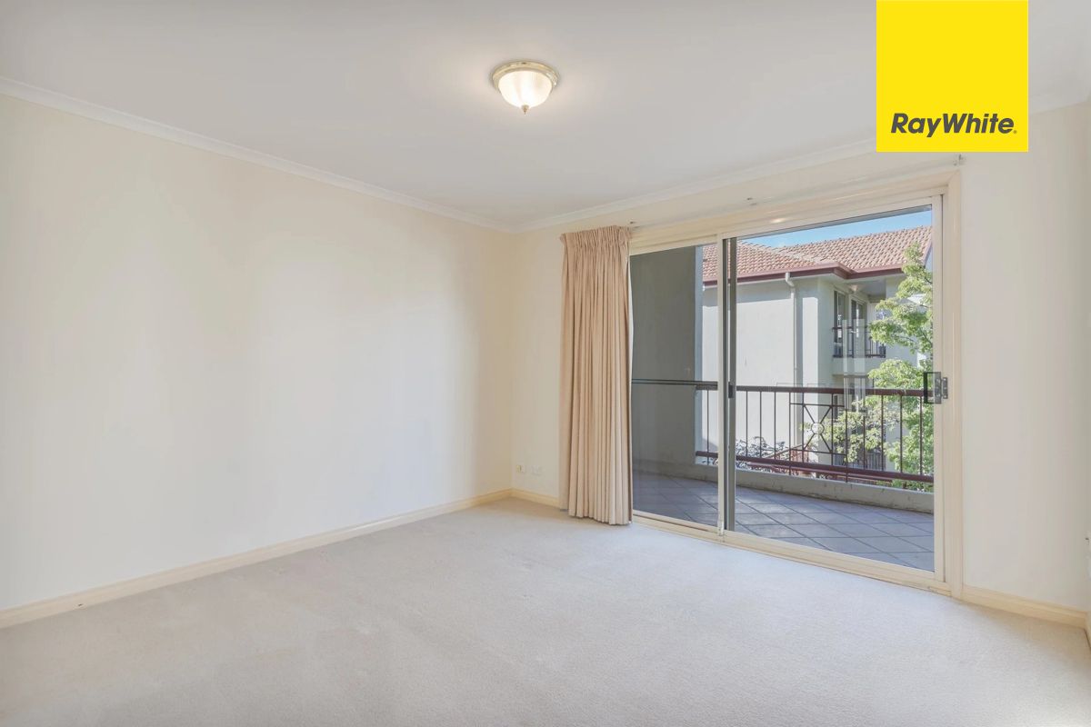 58/15 Fawkner Street — photo 3 of 13