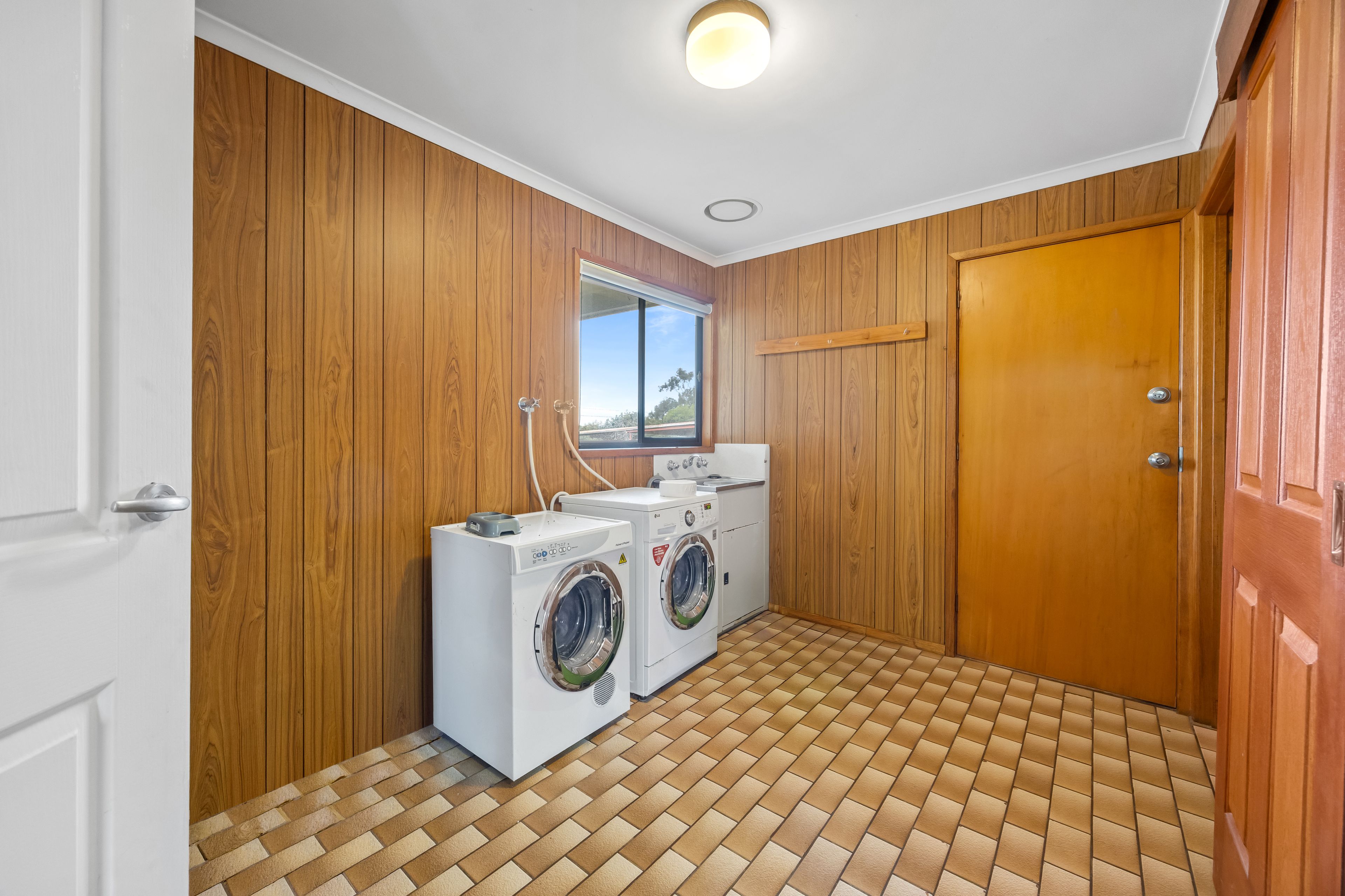 112 Moore Street — photo 12 of 18