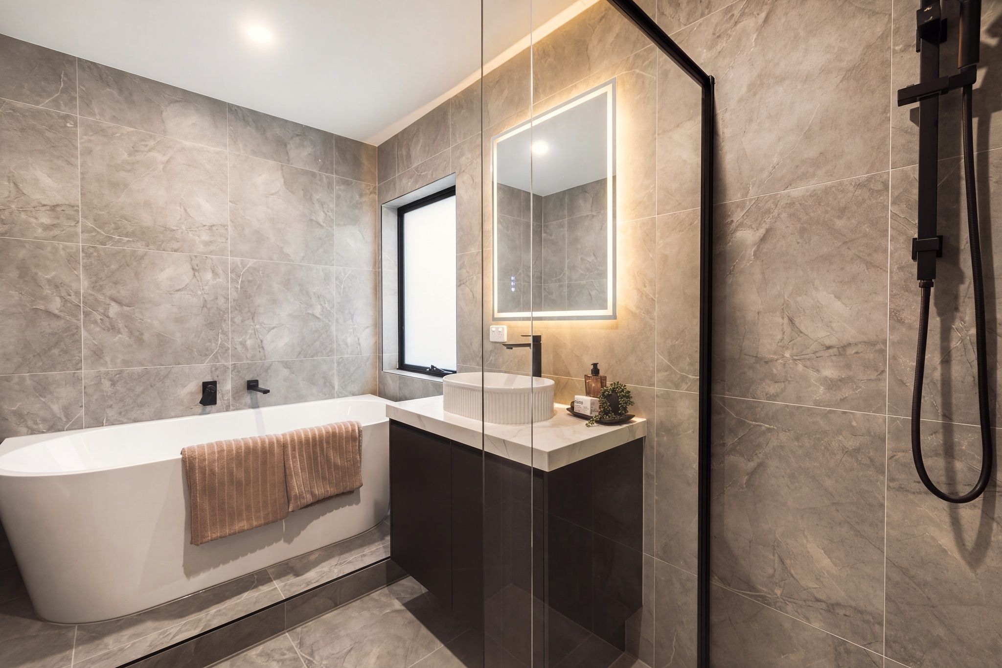 59B Tamar Street — photo 16 of 28
