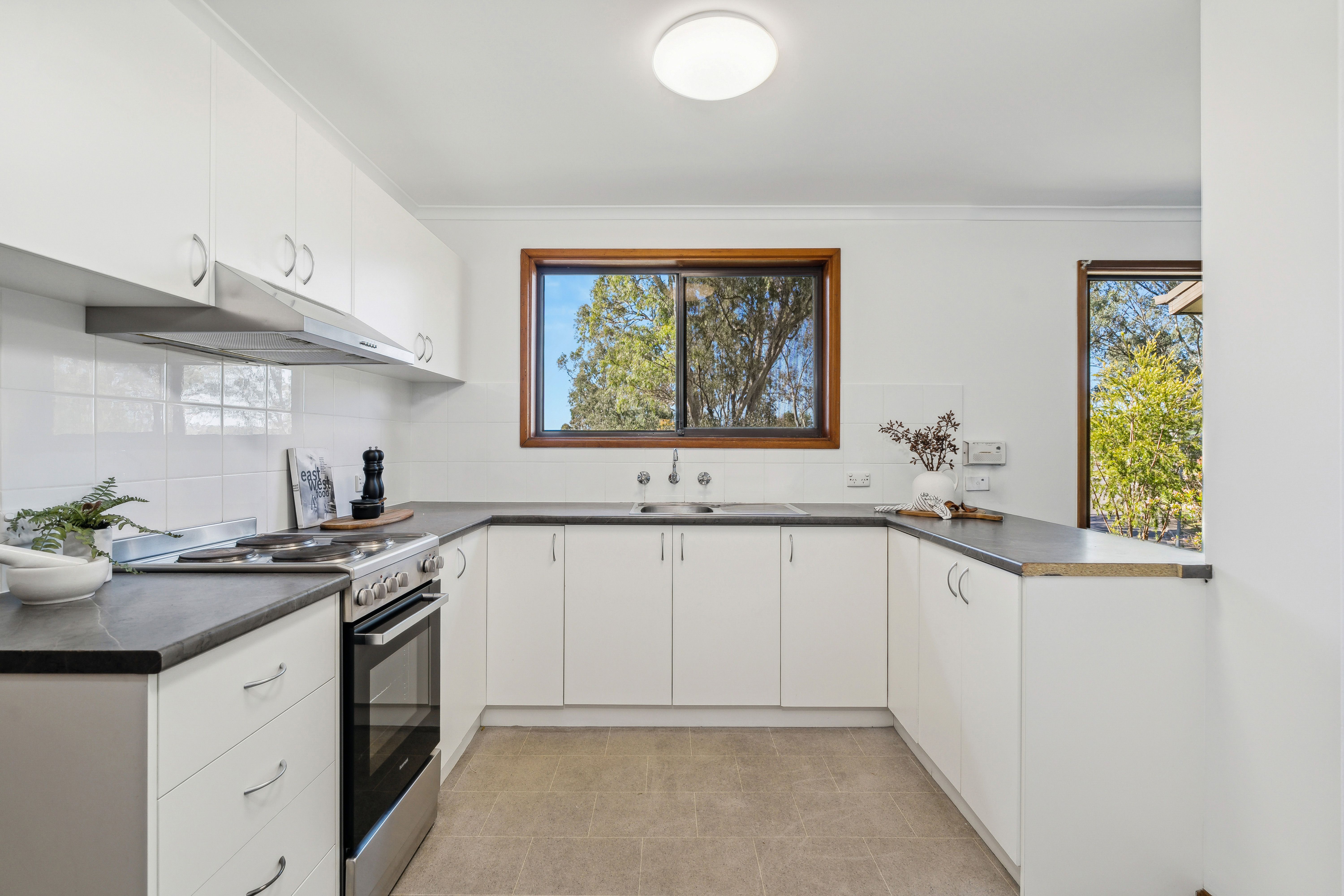 2 Innes Court, Woodside, SA 5244 Sold House Ray White Mount Barker