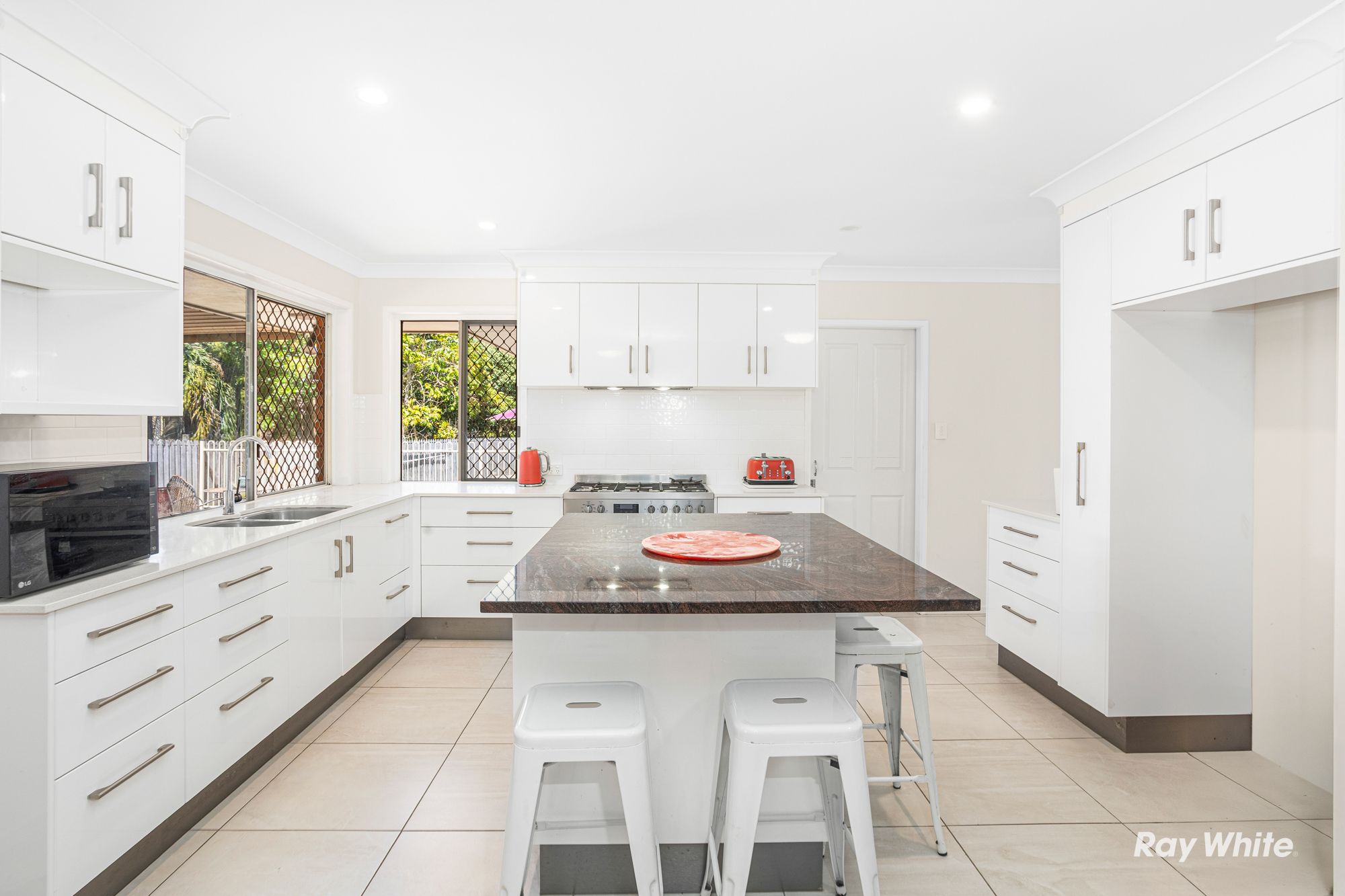 2-4 Temingi Place — photo 7 of 21