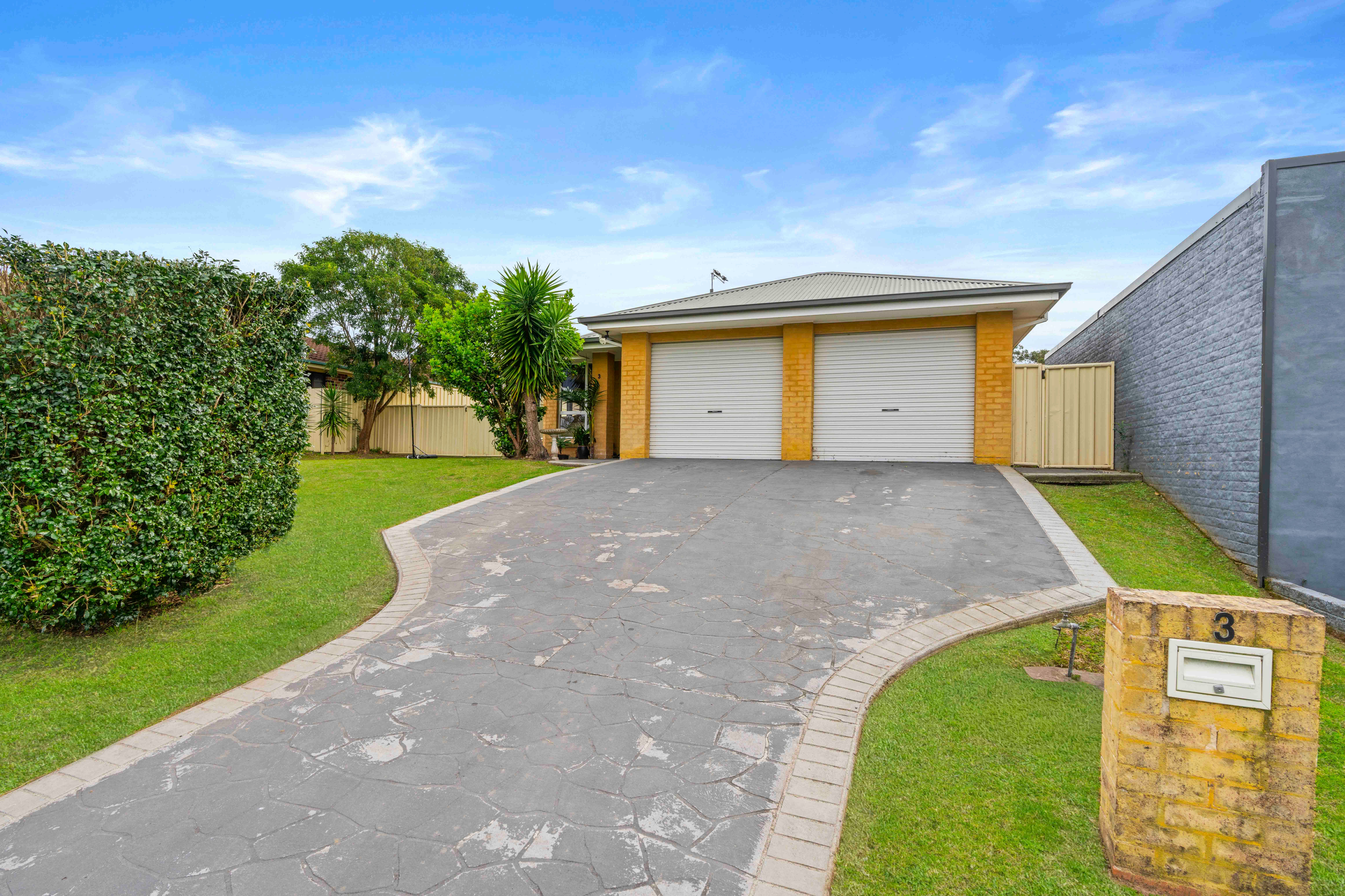 3 Lydon Crescent, West Nowra NSW 2541