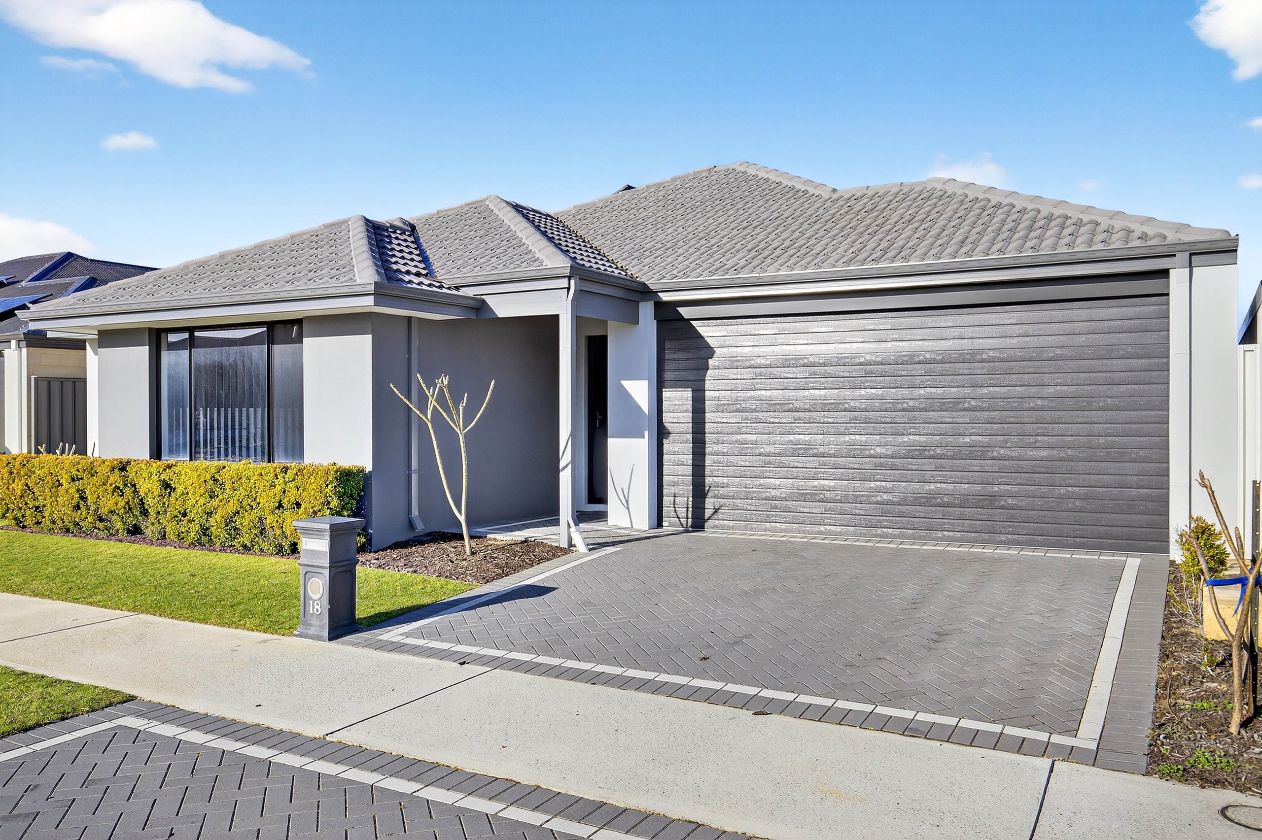 18 Beautiful Road, Banksia Grove, WA 6031