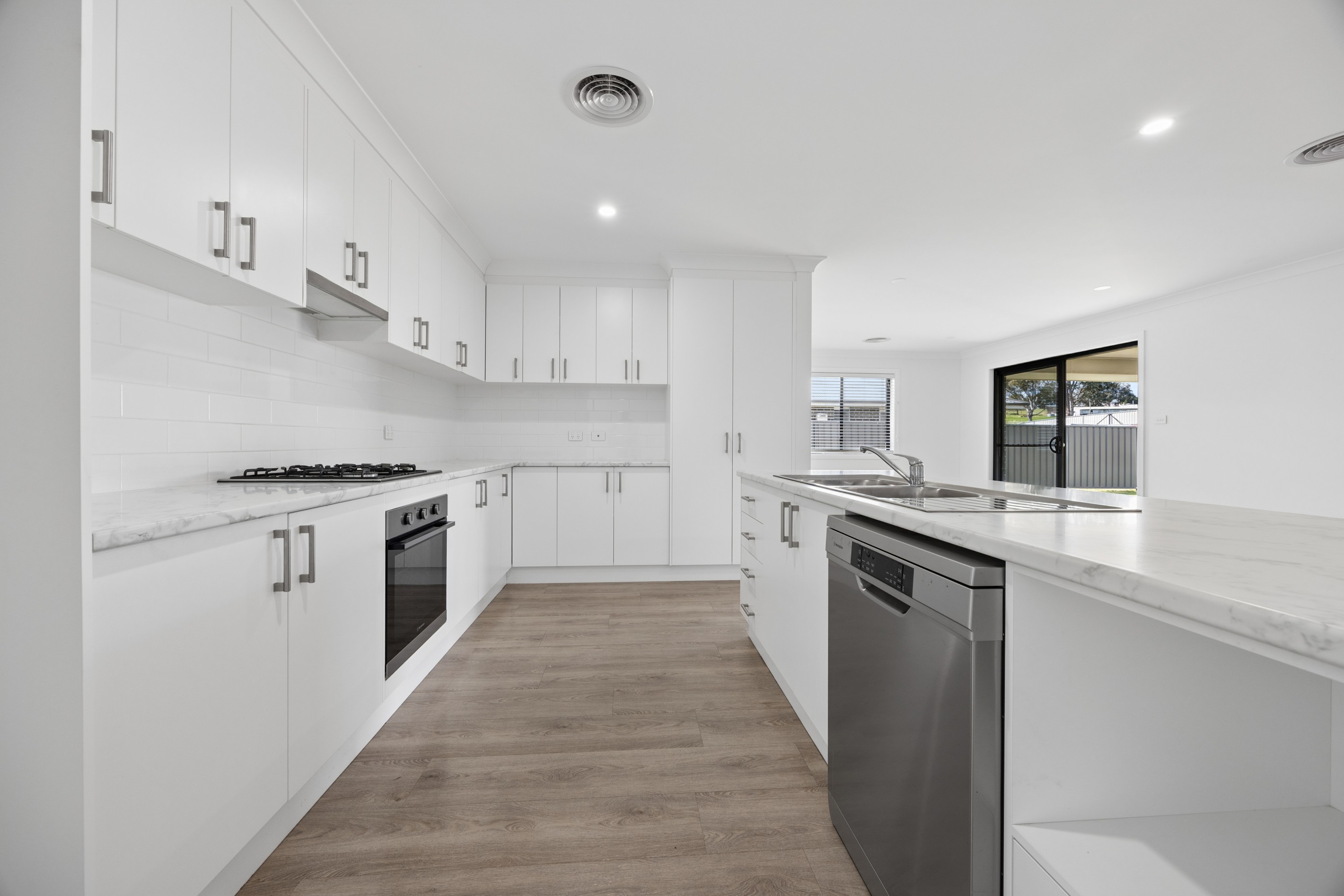 22 Giugni Place, Young, NSW 2594
