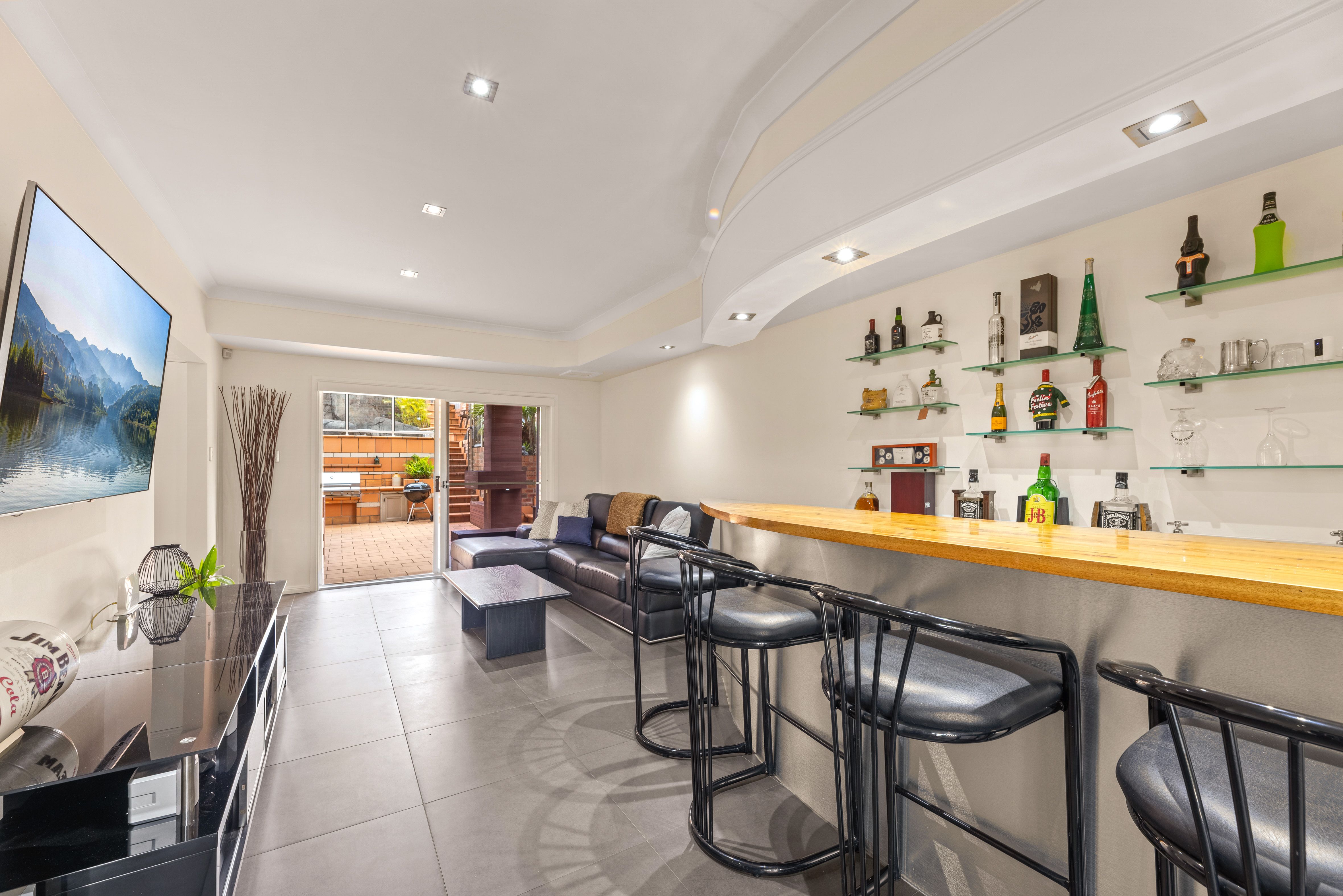 2 Montague Street — photo 10 of 22
