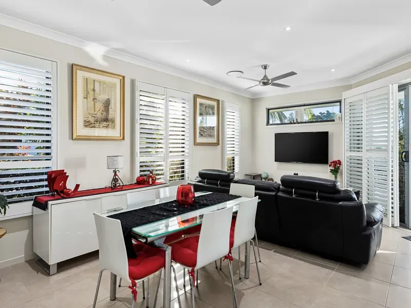 329/299 Napper Road, Arundel, QLD 4214