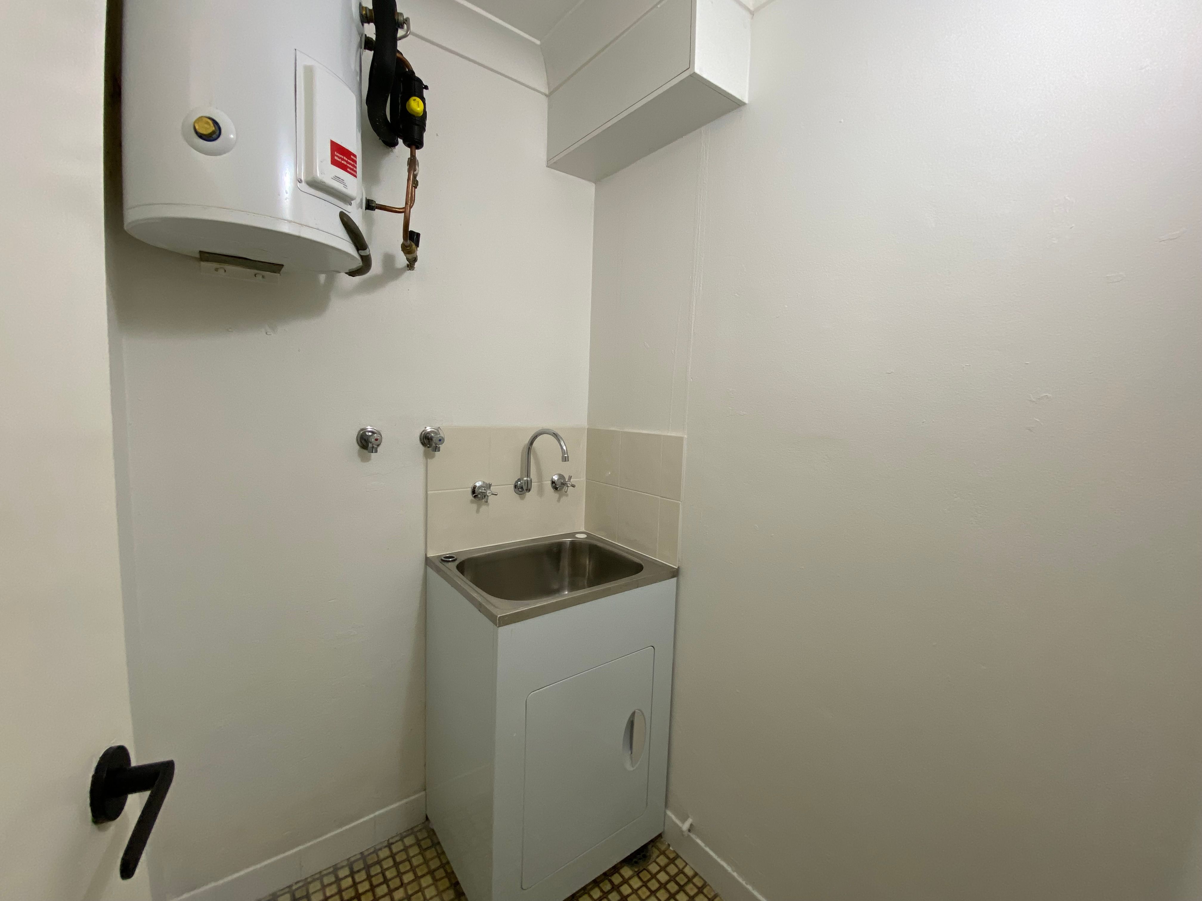 4/162 Sandal Crescent — photo 6 of 12