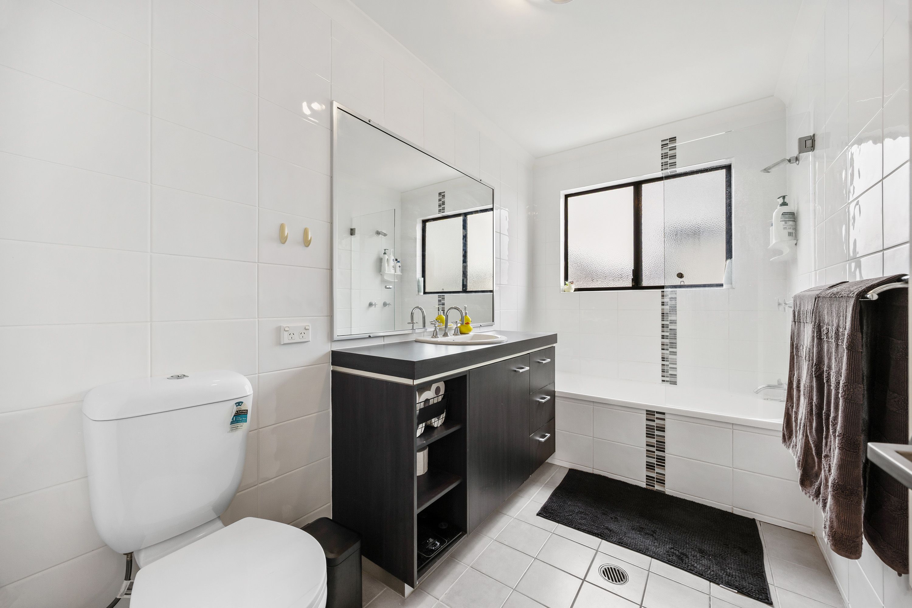 7/25 Roberts Street — photo 14 of 24