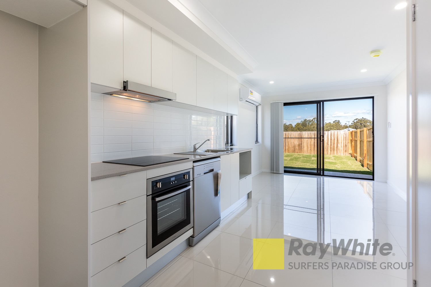2/64 Locke Crescent, Redbank Plains, QLD 4301