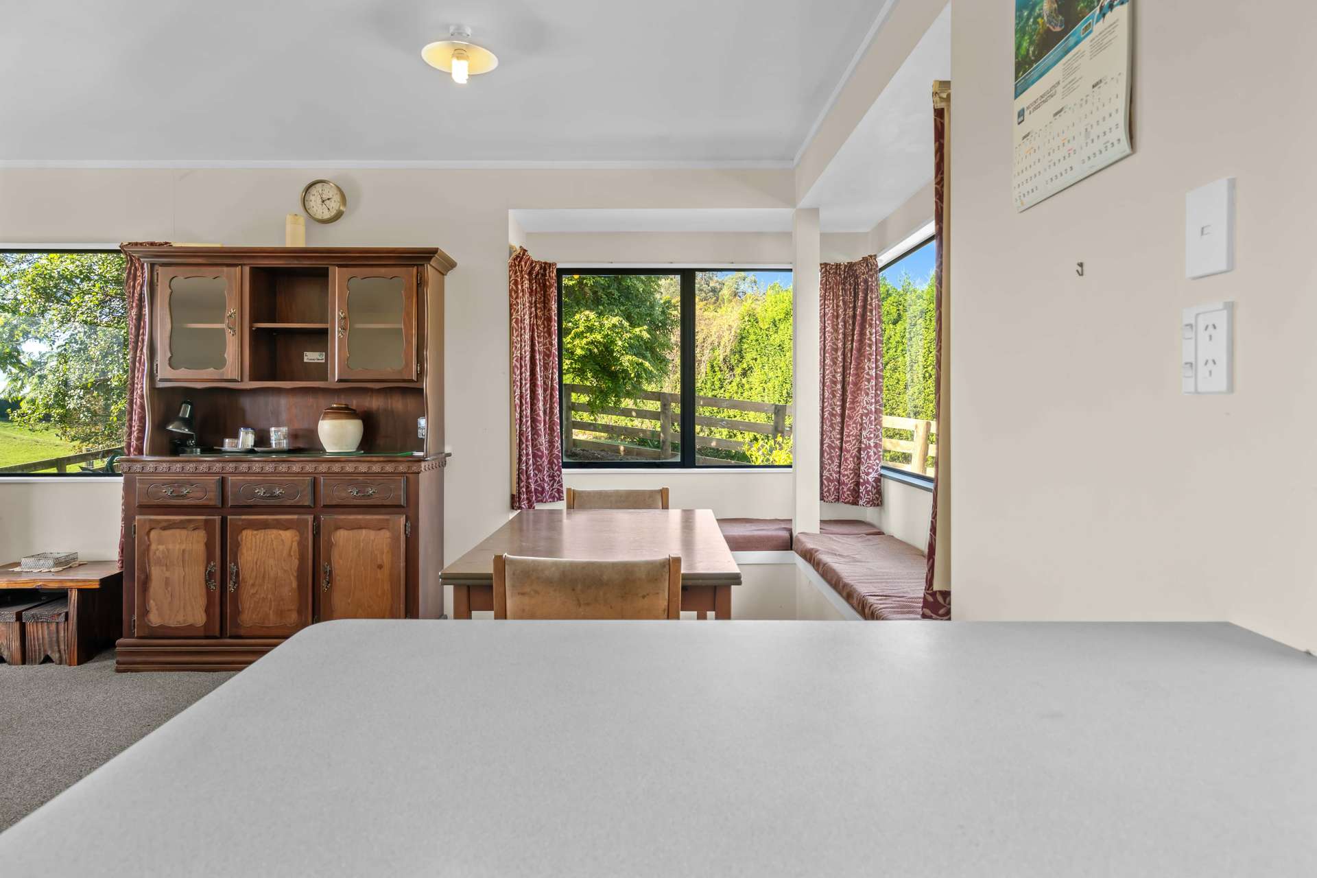33 Williams Road North photo 6