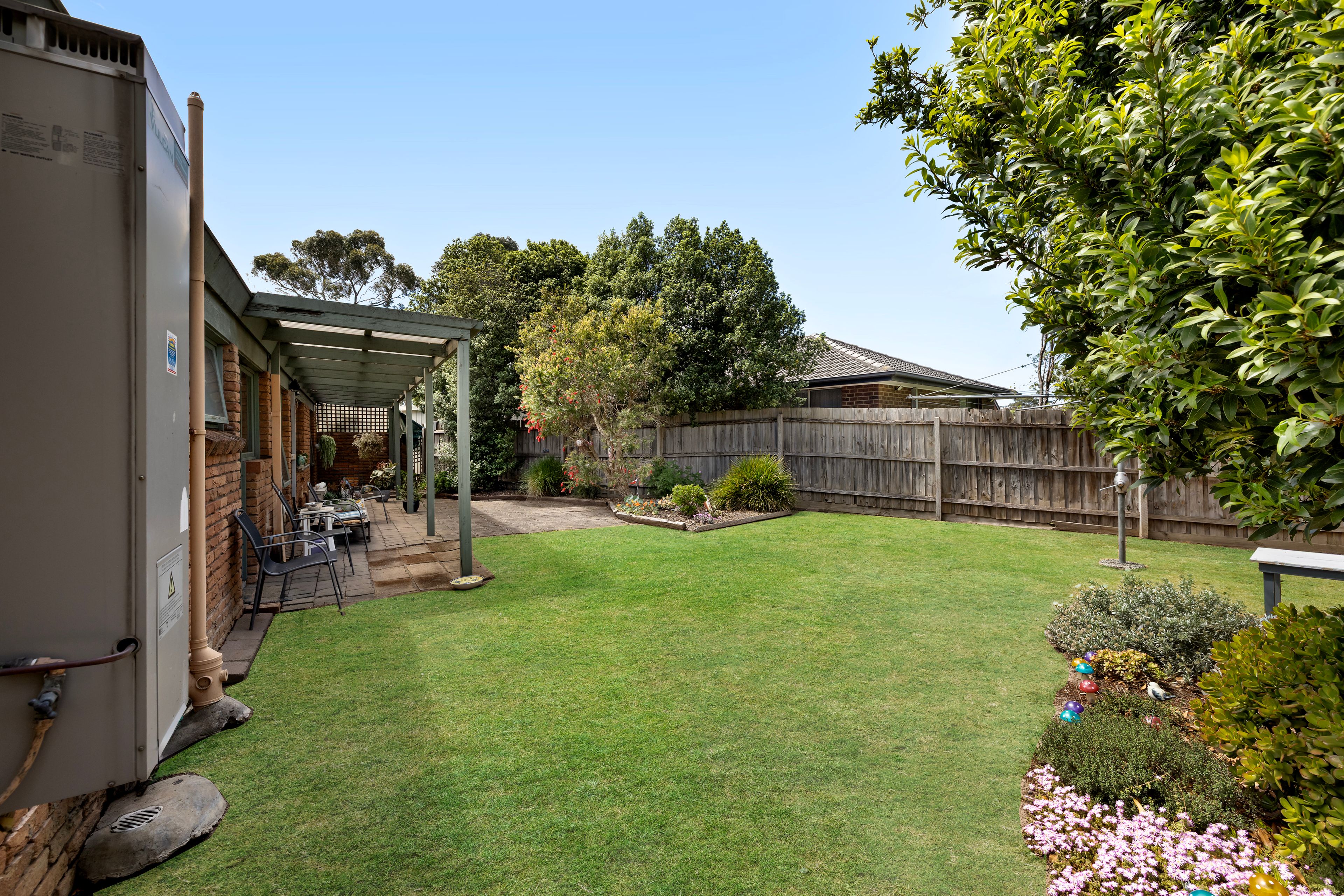 656 Ferntree Gully Road — photo 4 of 6