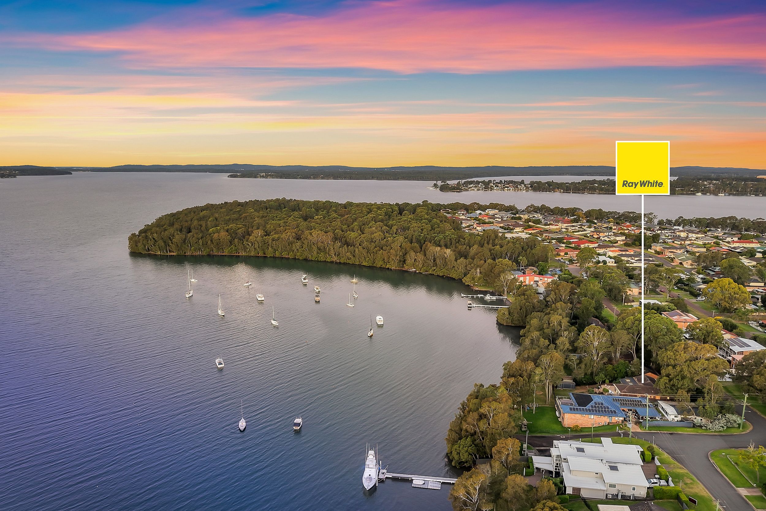19 Wharf Street, Wyee Point, NSW 2259 - Sold House - Summerland Point ...