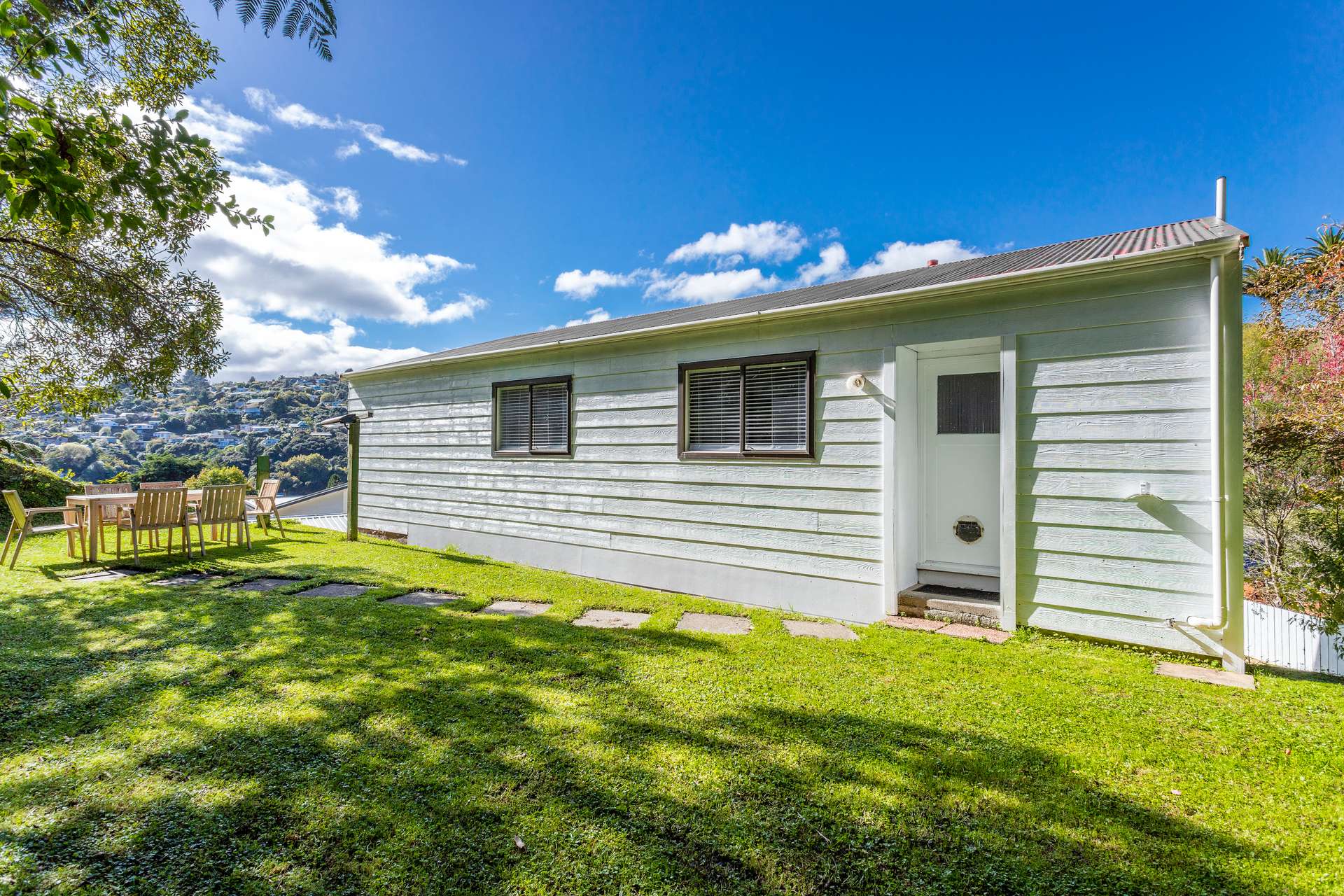 10 Harold Grove photo 18