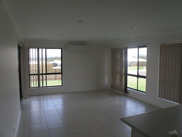 7 Benjamin Drive, Gracemere, QLD 4702