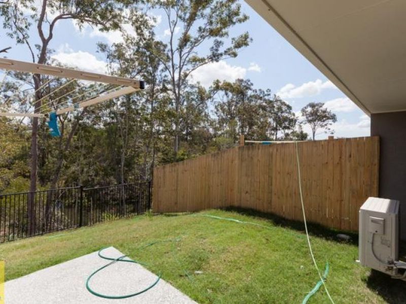 2/21 Haven Drive, Holmview, QLD 4207