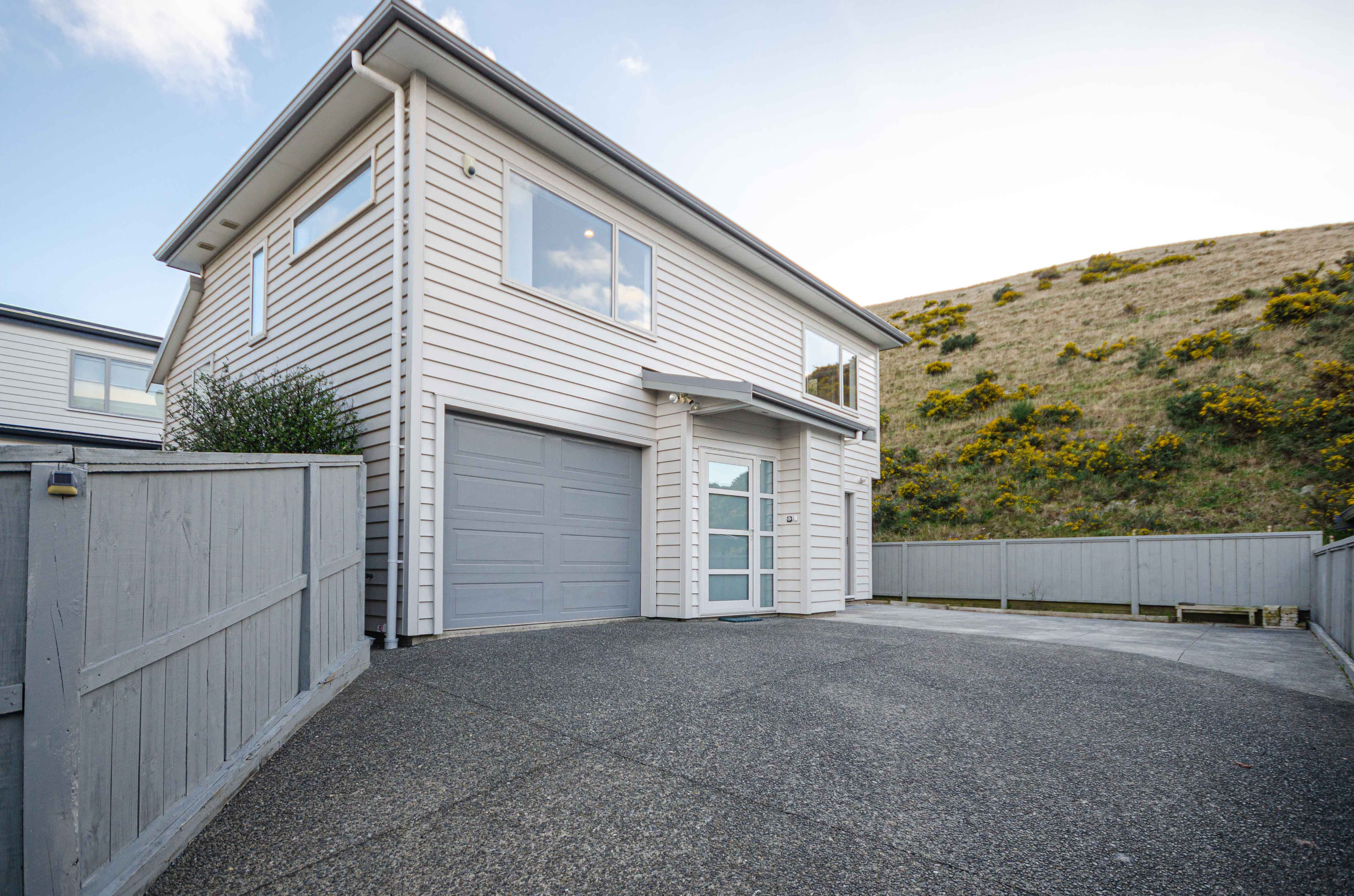 215A Mclintock Street North, Johnsonville, Wellington City