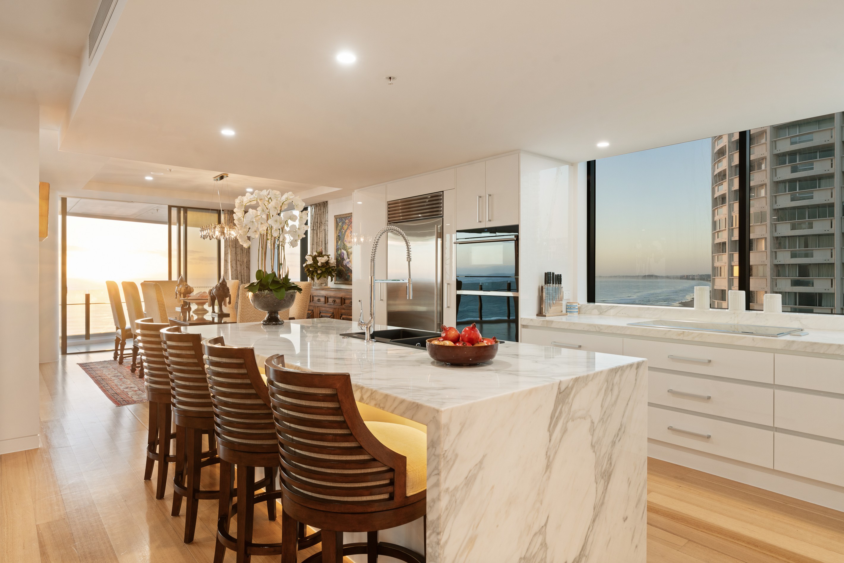 17/116 The Esplanade, Surfers Paradise, QLD 4217