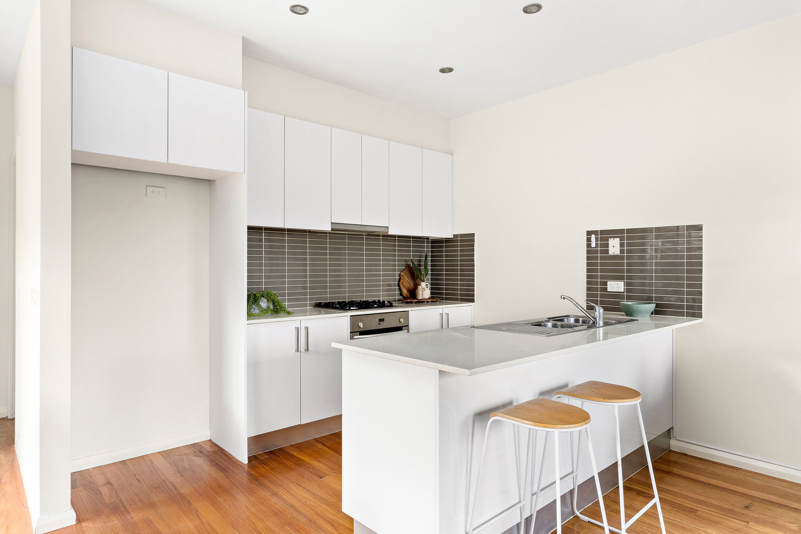 1/42 Railway Parade, Pascoe Vale, VIC 3044