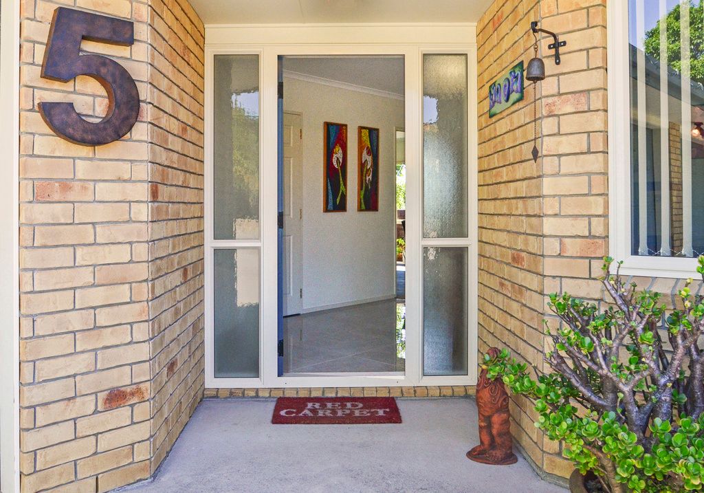 5 Araminta Place, Beachlands, Manukau City