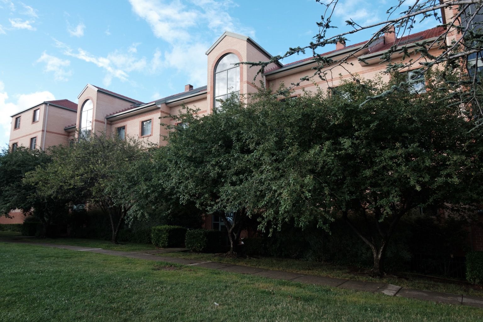 25/9-15 Oxley Street — photo from Ray White Canberra