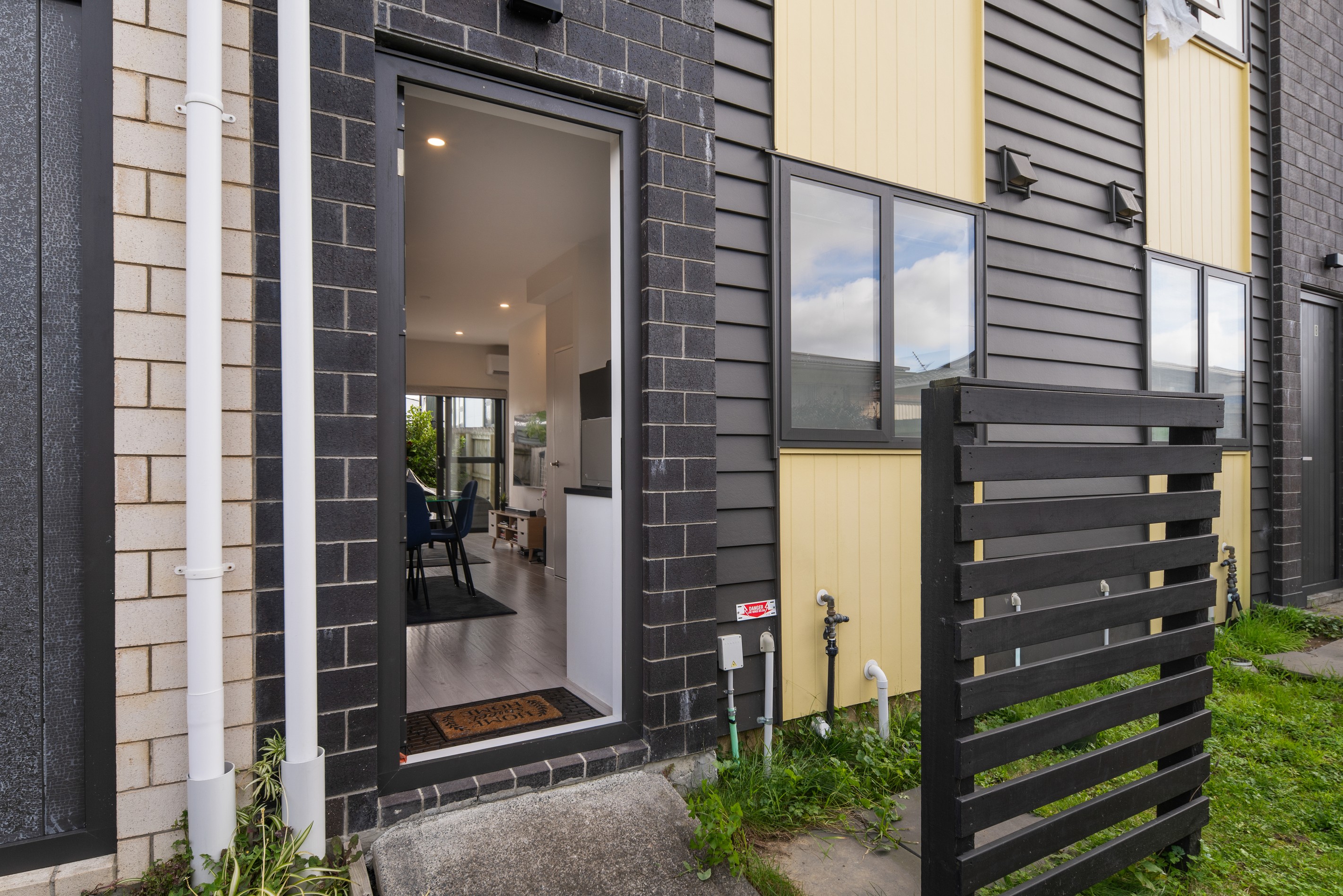 9/3226 Great North Road, New Lynn, Waitakere City